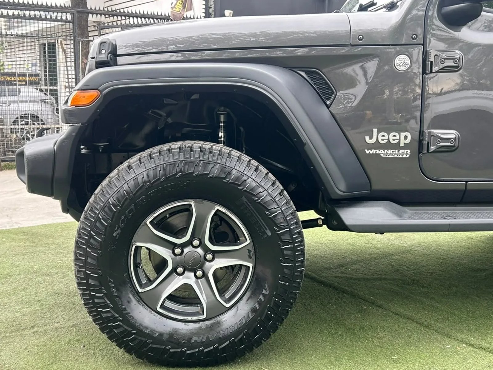Jeep Wrangler JL Sport 2021 - Foto 4 de 17