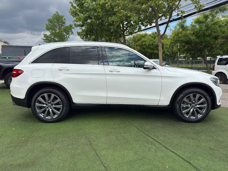 Mercedes-Benz GLC 250D 2019 - Imagen 8 de 18