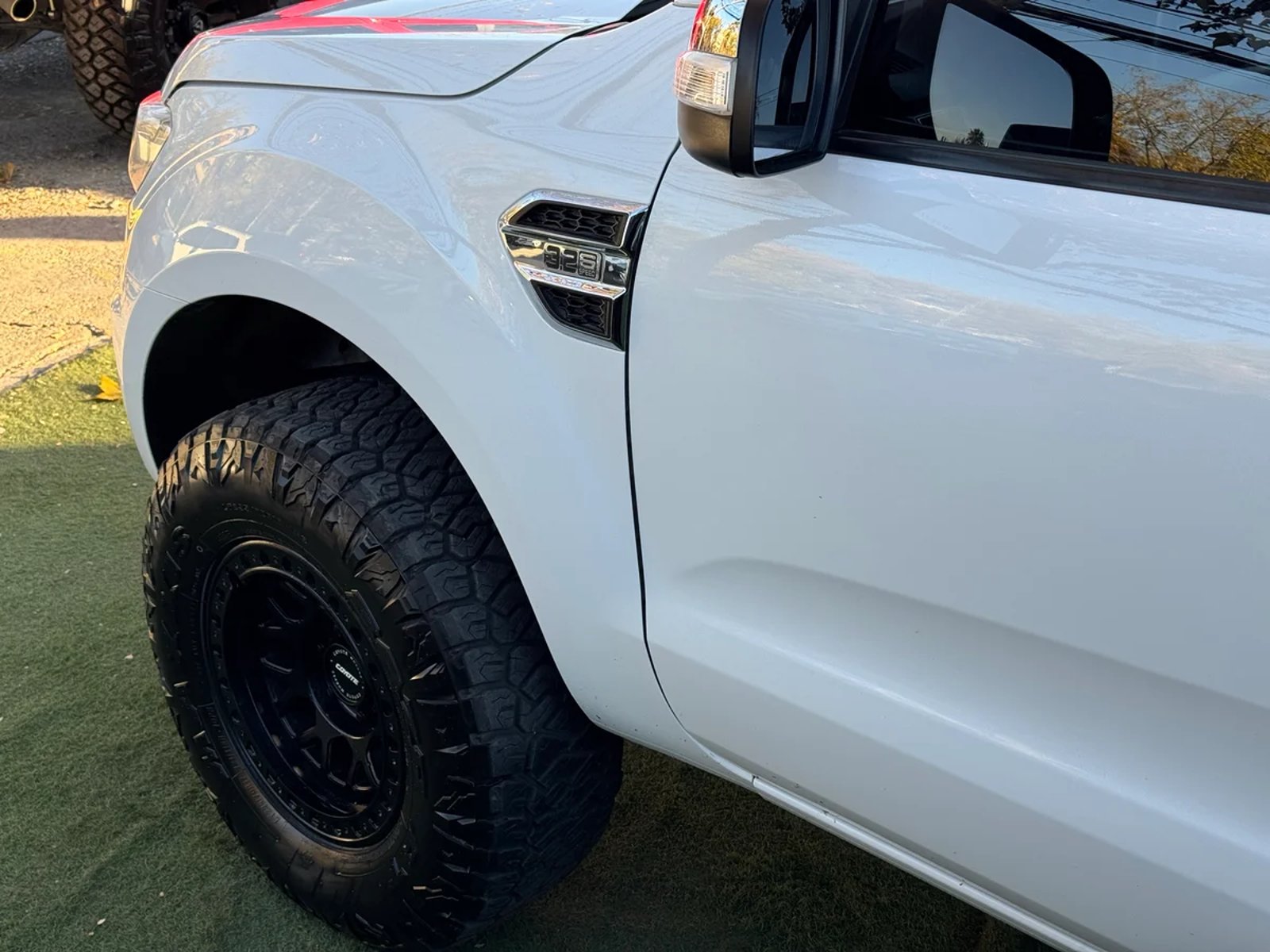 FORD RANGER XLT 4X4 3.2 2022 - Imagen 5 de 15