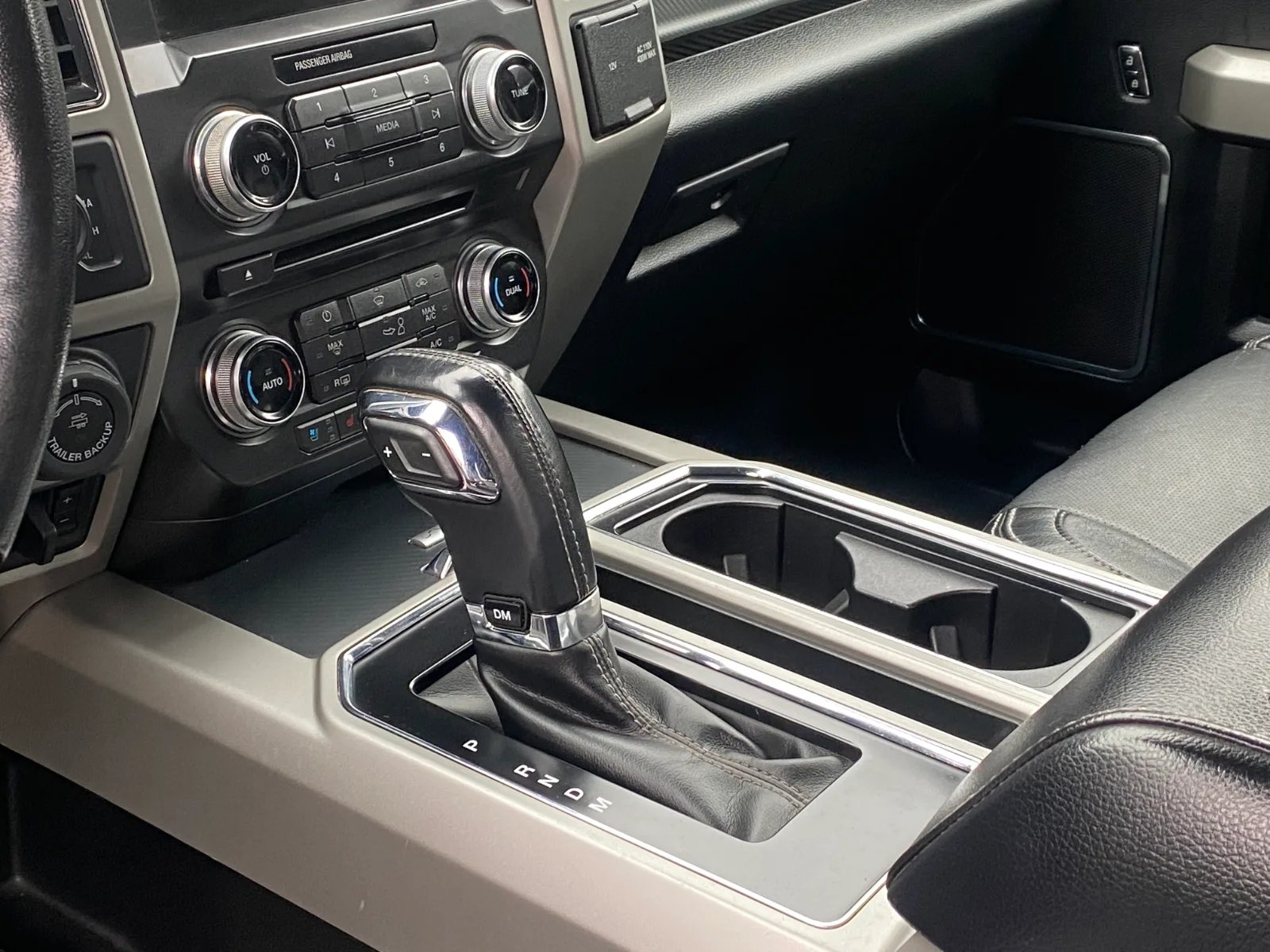 Ford F-150 Lariat Sport 2018 - Imagen 14 de 19