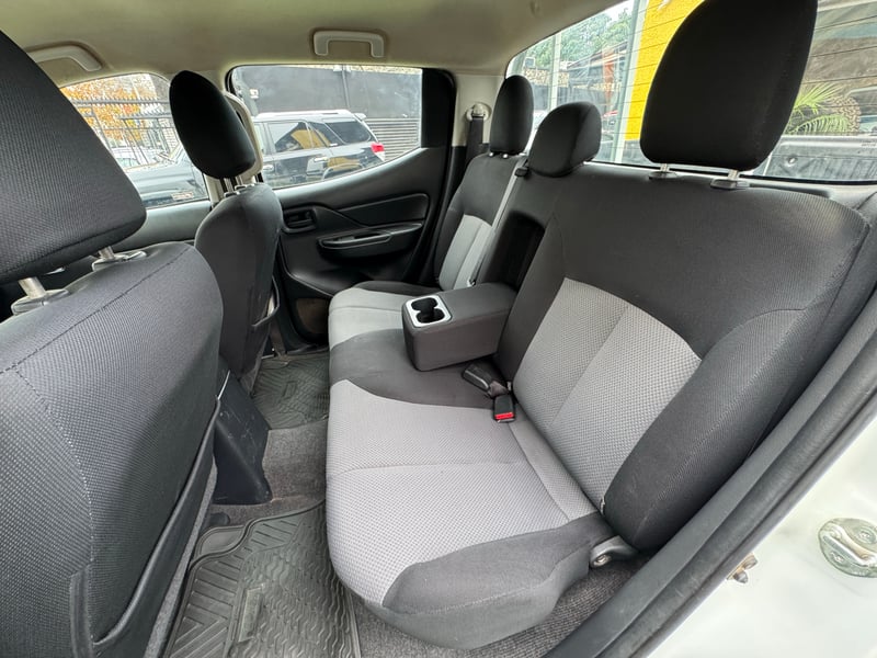 Mitsubishi L200 Katana CRT 2022 - Imagen 16 de 18