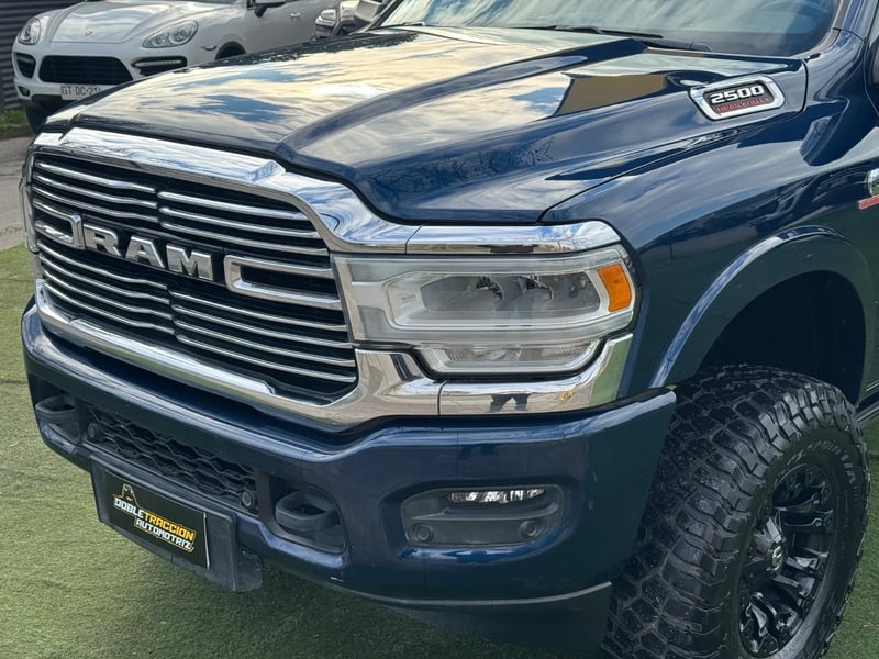 RAM 2500 Laramie 2022 - Imagen 9 de 20