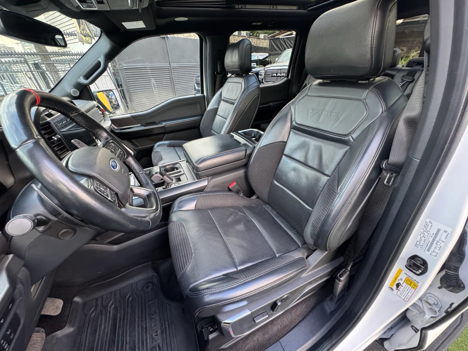 Ford F-150 Raptor 2022 - Imagen 15 de 20