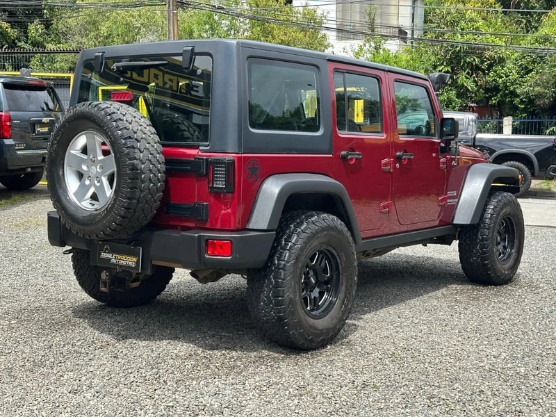 Jeep Wrangler JKU Sport 2013 - Imagen 11 de 20