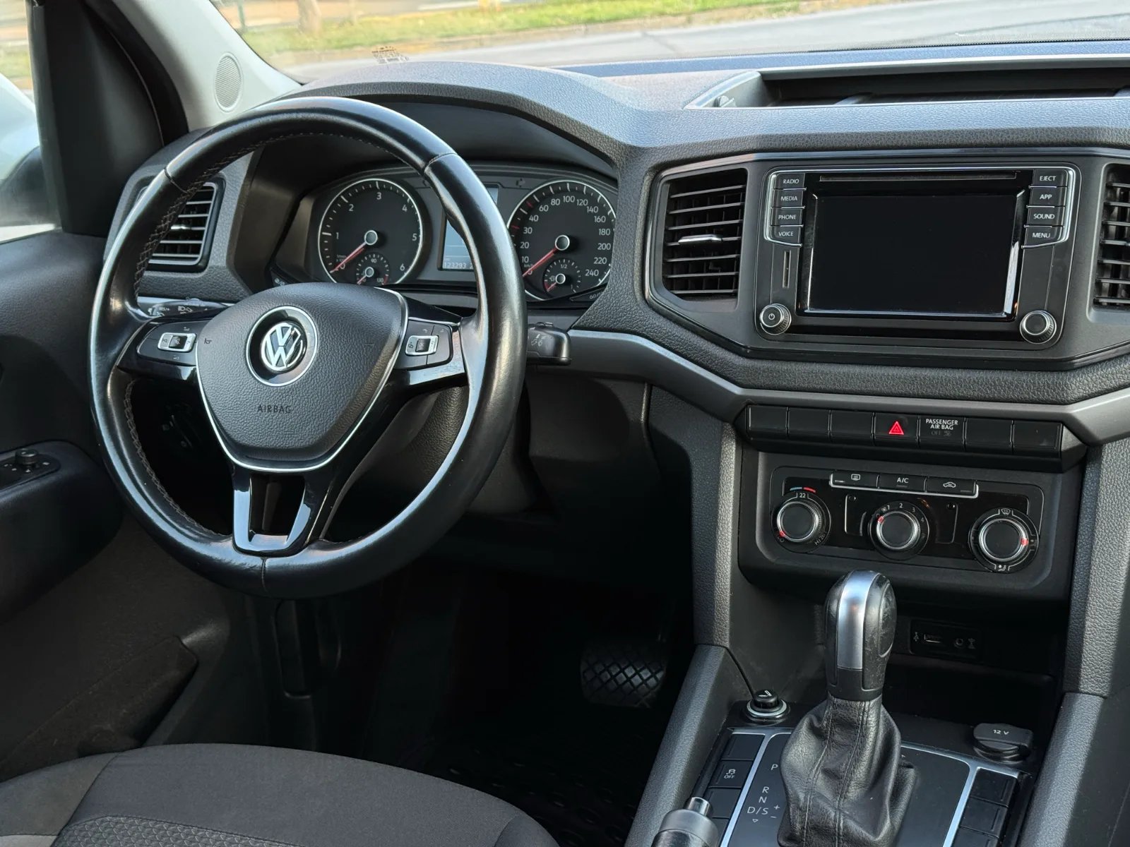 Volkswagen Amarok Confortline 4x4 AT 2022 - Imagen 17 de 17