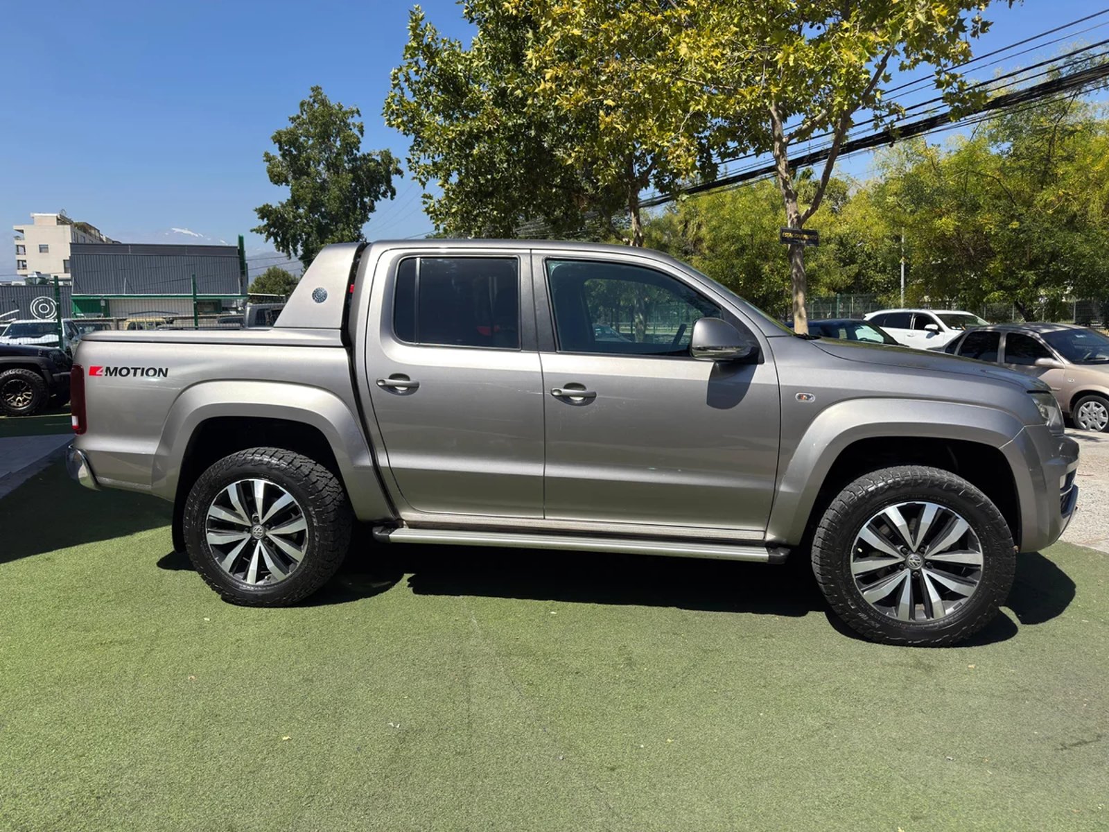 VOLKSWAGEN AMAROK 3.0 AUT 2023 - Imagen 10 de 14