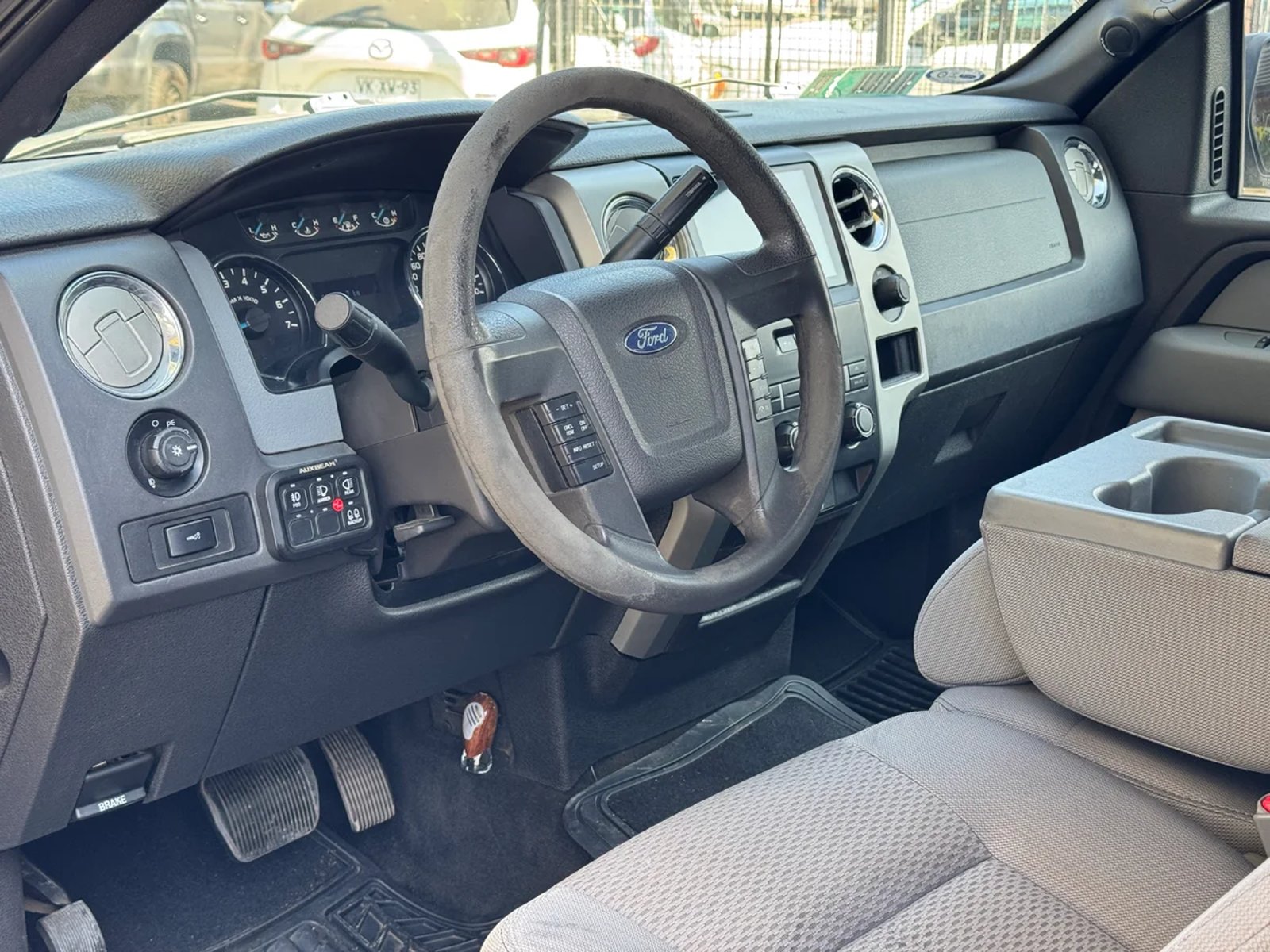 FORD F150 XLT 4X4 3.7 2013 - Imagen 8 de 11