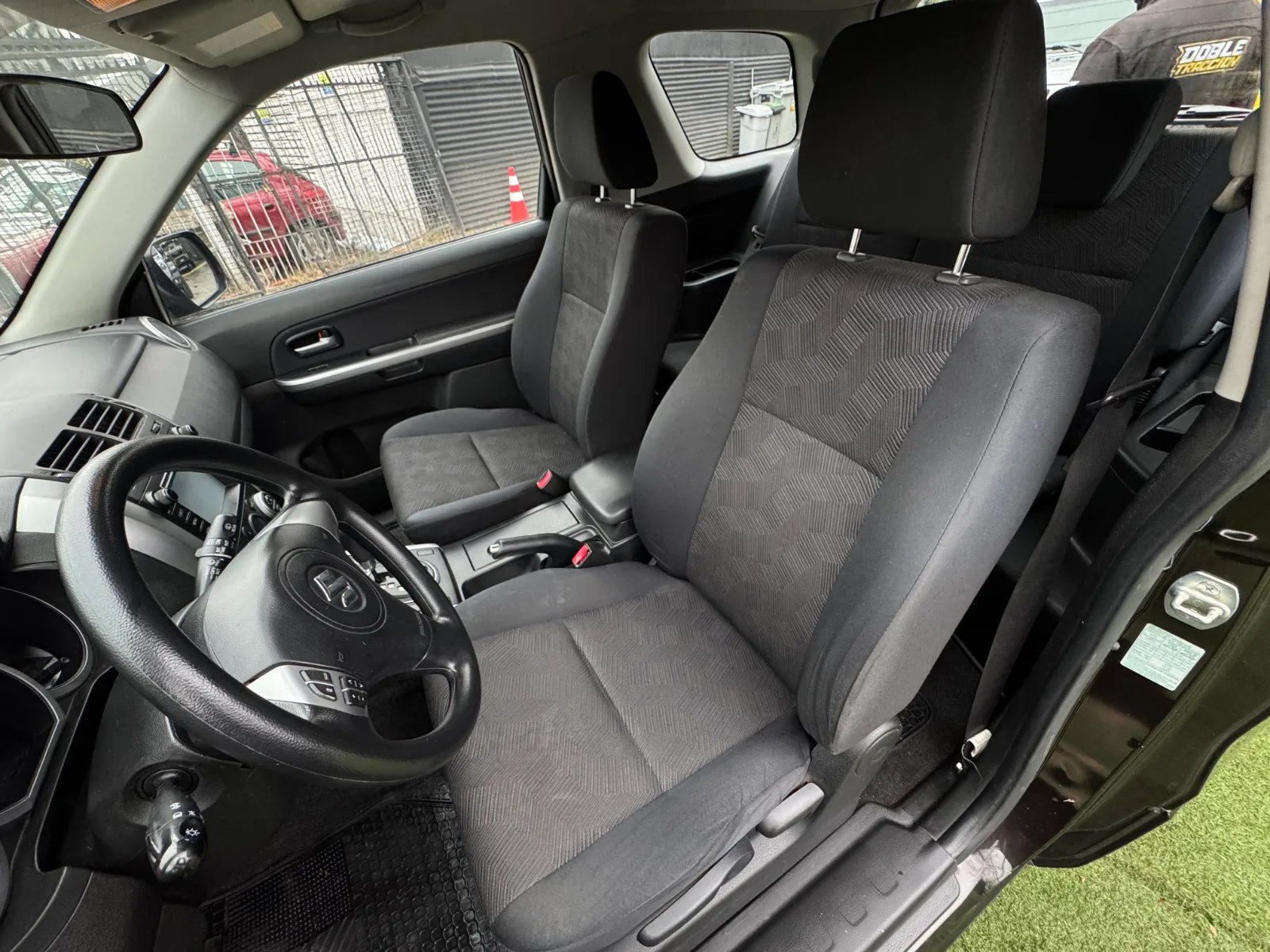 Suzuki Grand Vitara GLX 2015 - Imagen 14 de 19