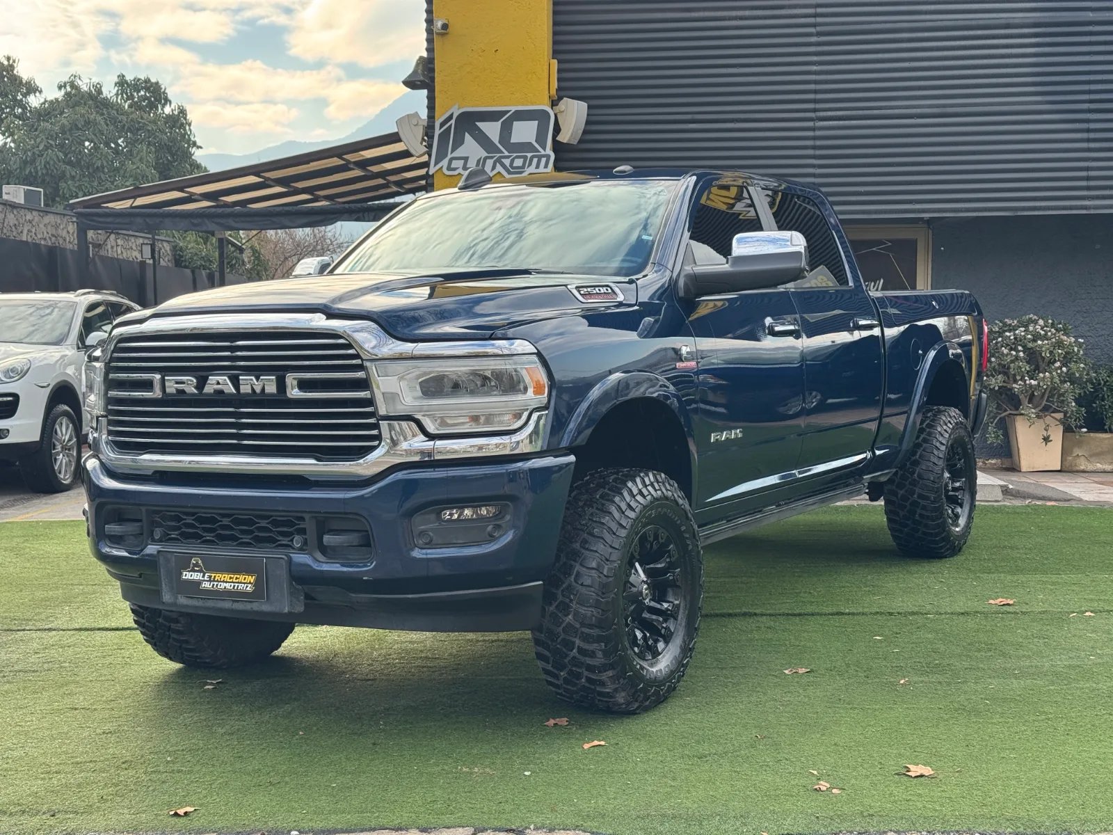 RAM 2500 Laramie 2022 - Foto 3 de 20