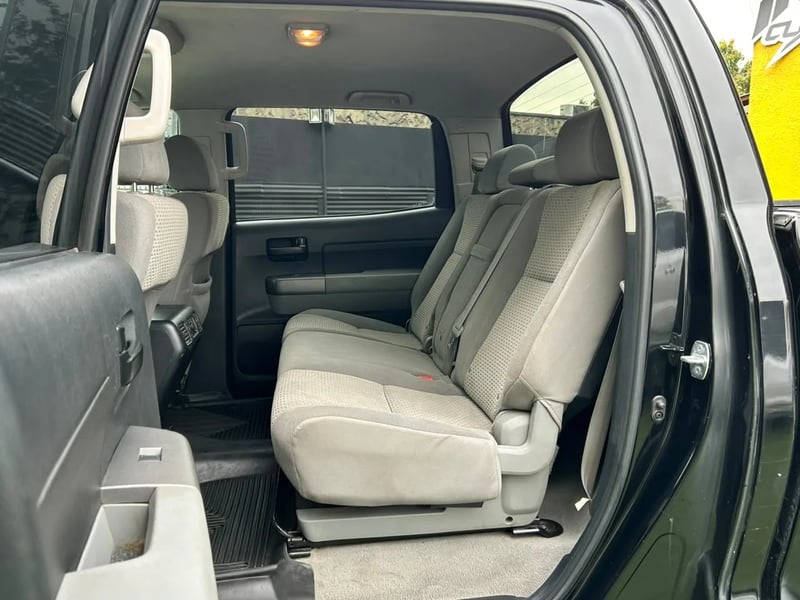 Toyota Tundra 5.7 4x4 2011 - Imagen 15 de 19