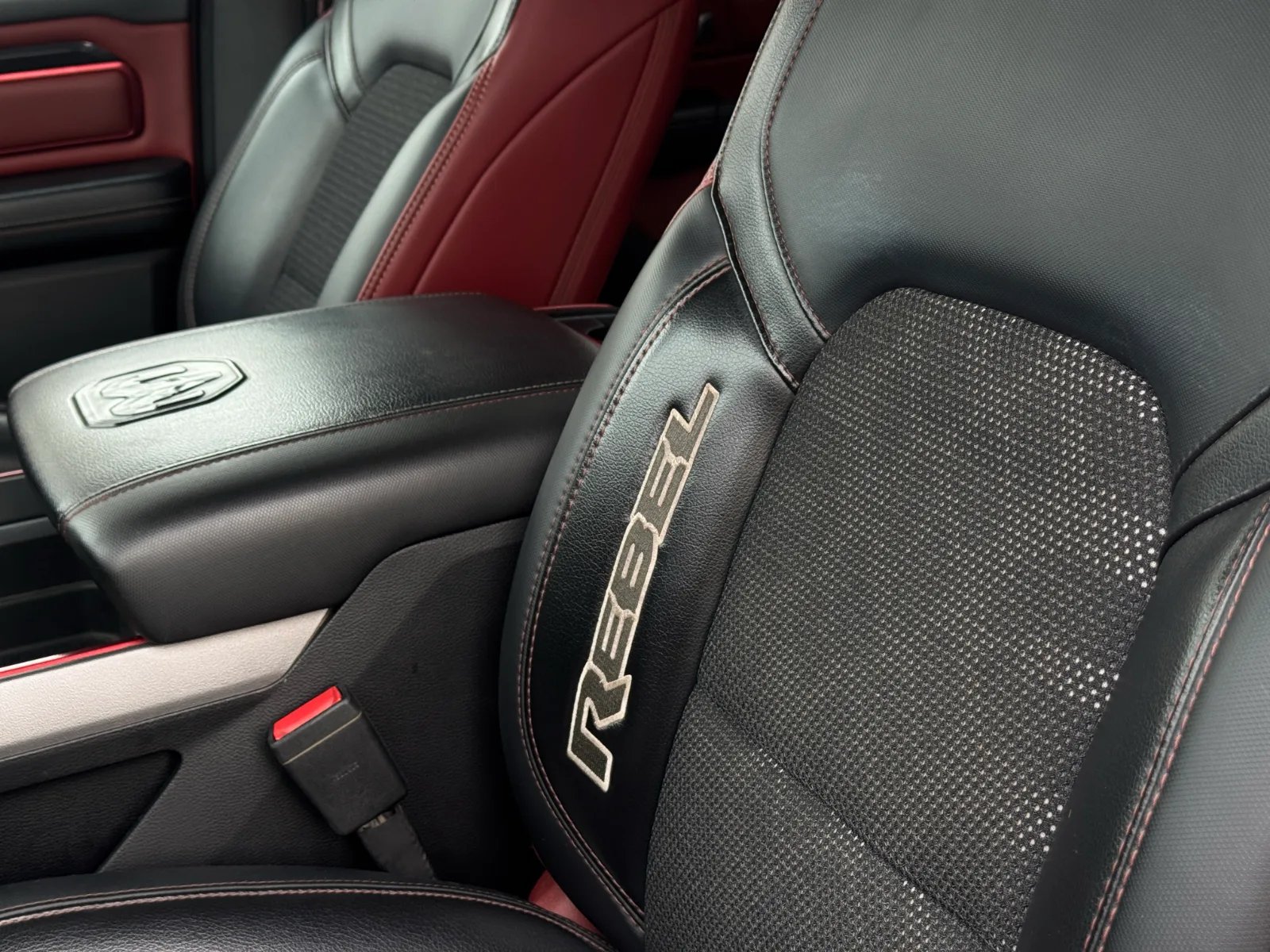 RAM 1500 Rebel 2020 - Imagen 16 de 20