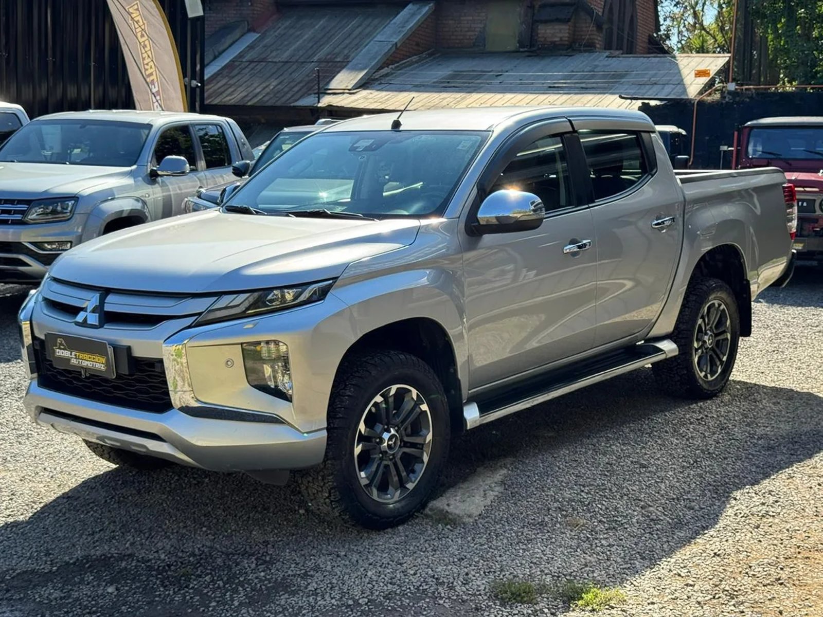 Mitsubishi L200 DAKAR HP 4X4 2.4 2021 - Foto 5 de 14