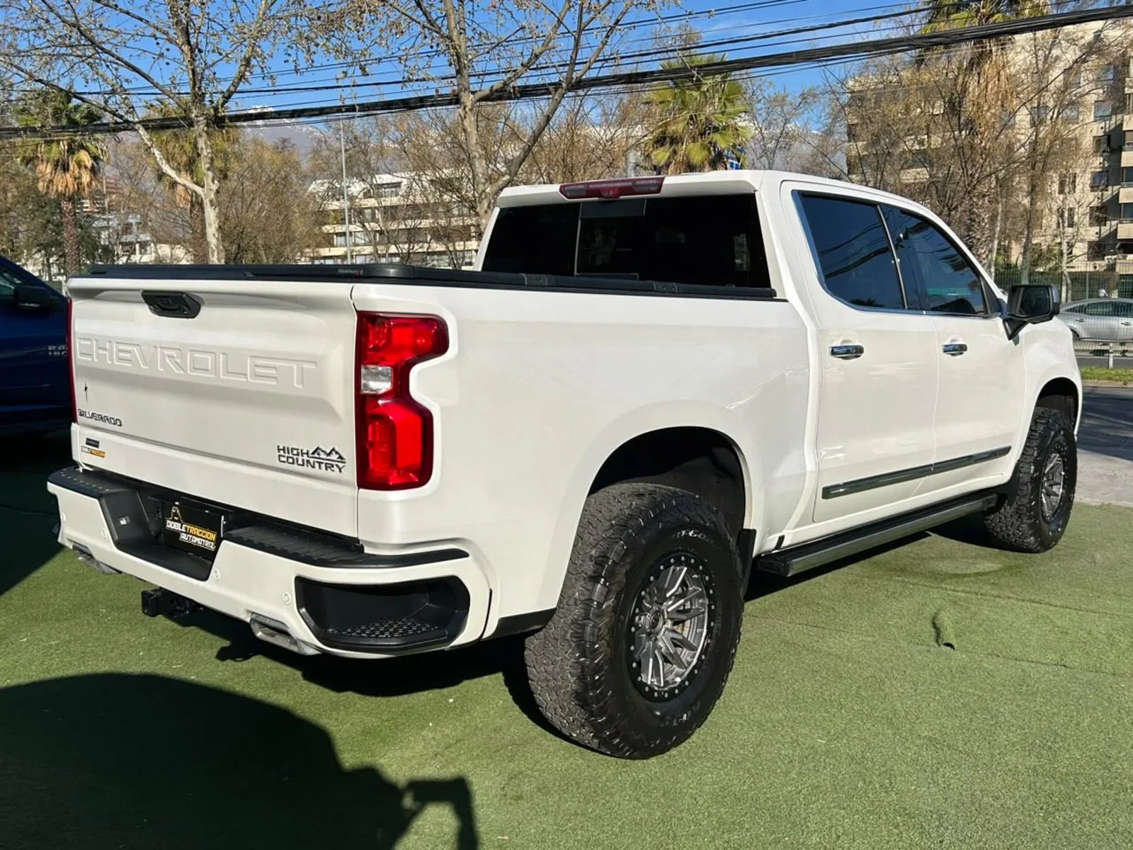Chevrolet Silverado High Country 2023 - Imagen 9 de 18