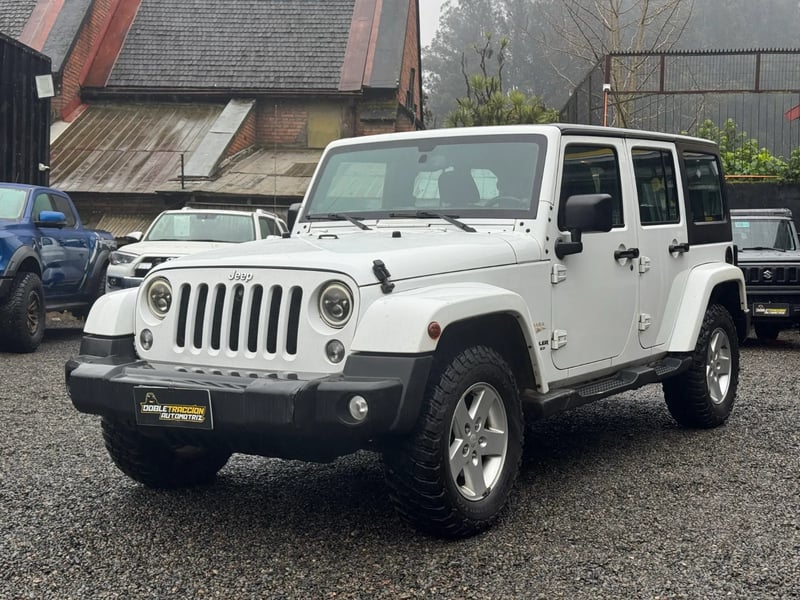 Jeep Wrangler JKU Sahara 2015 - Imagen 3 de 20