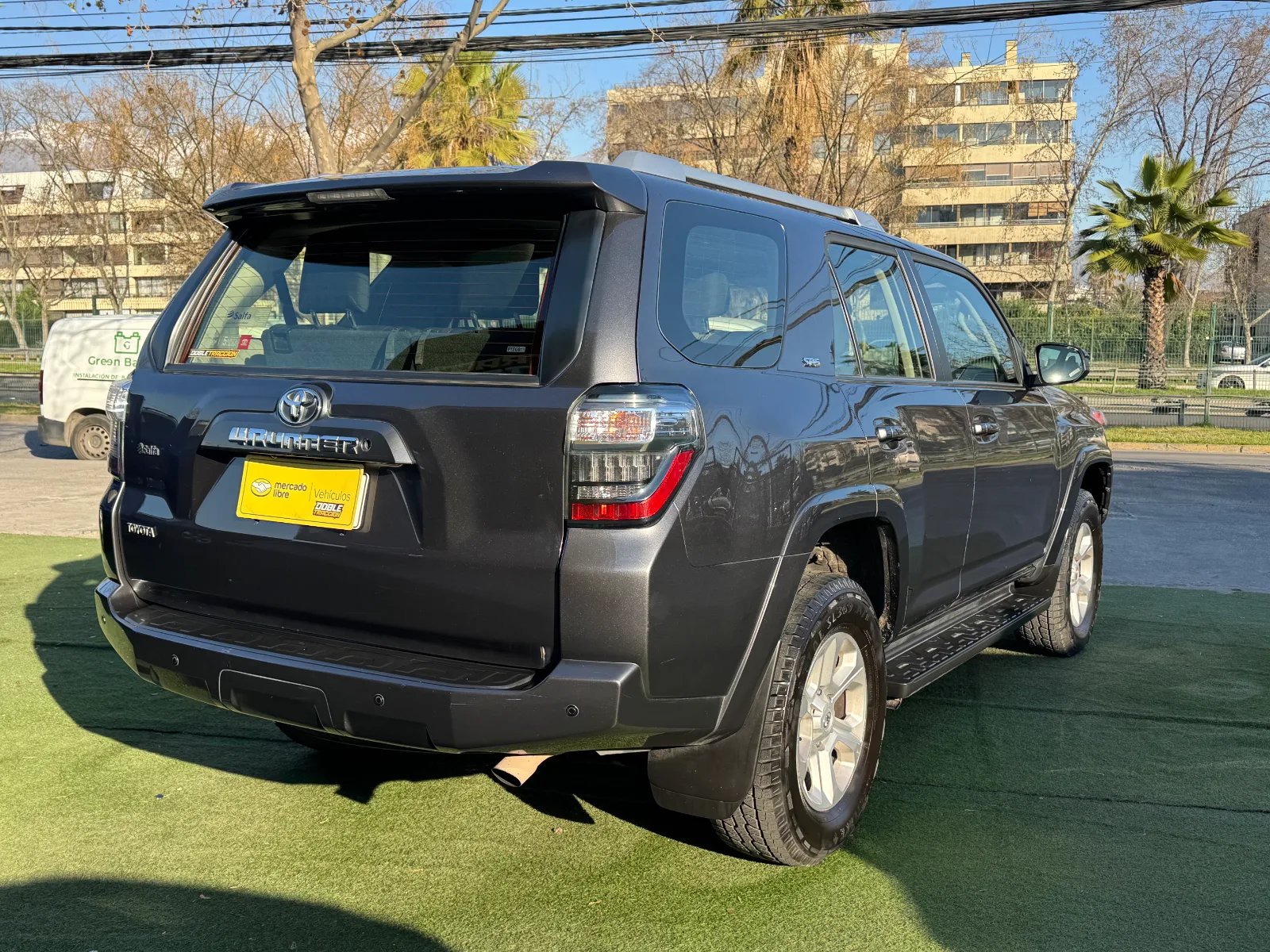Toyota 4Runner SR5 2021 - Imagen 7 de 17