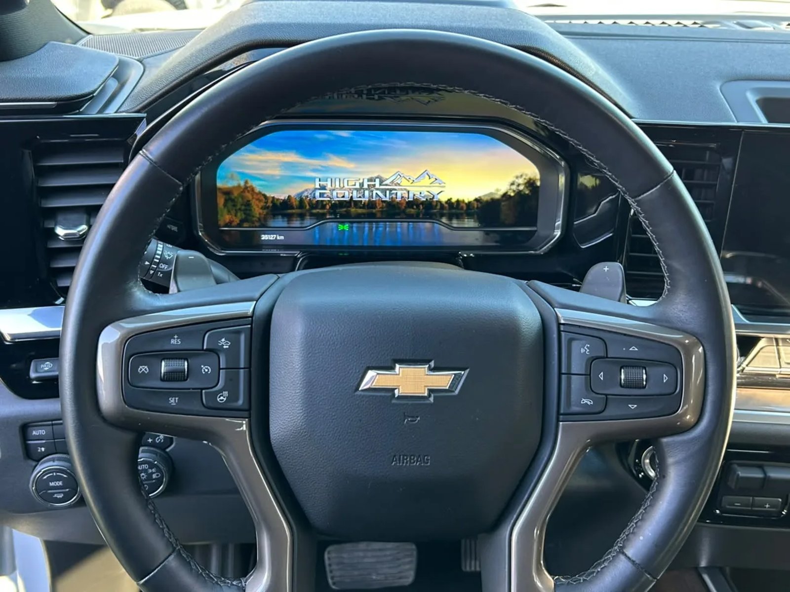 Chevrolet Silverado High Country 2023 - Imagen 14 de 18