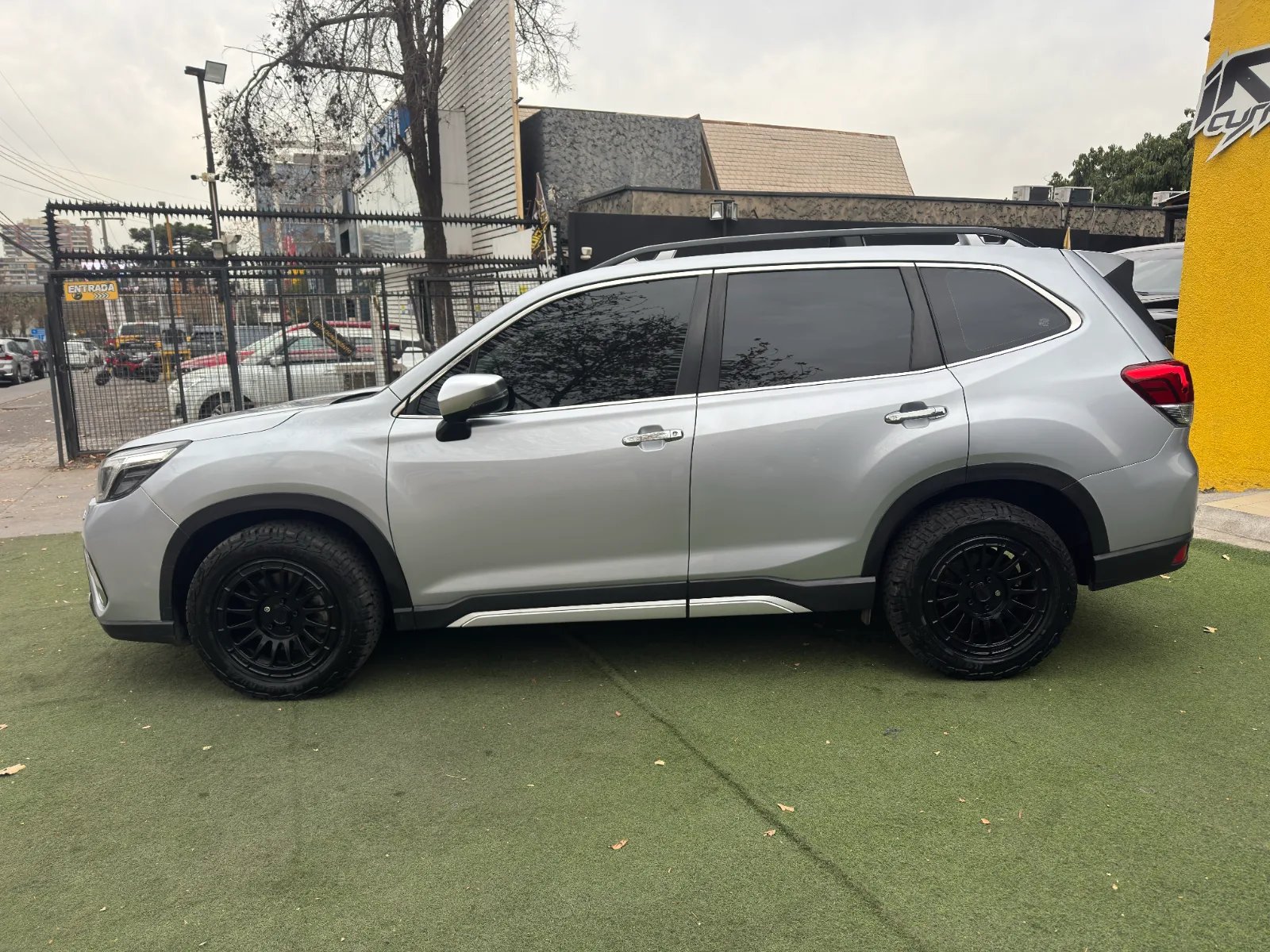 Subaru Forester Limited 2019 - Imagen 4 de 19