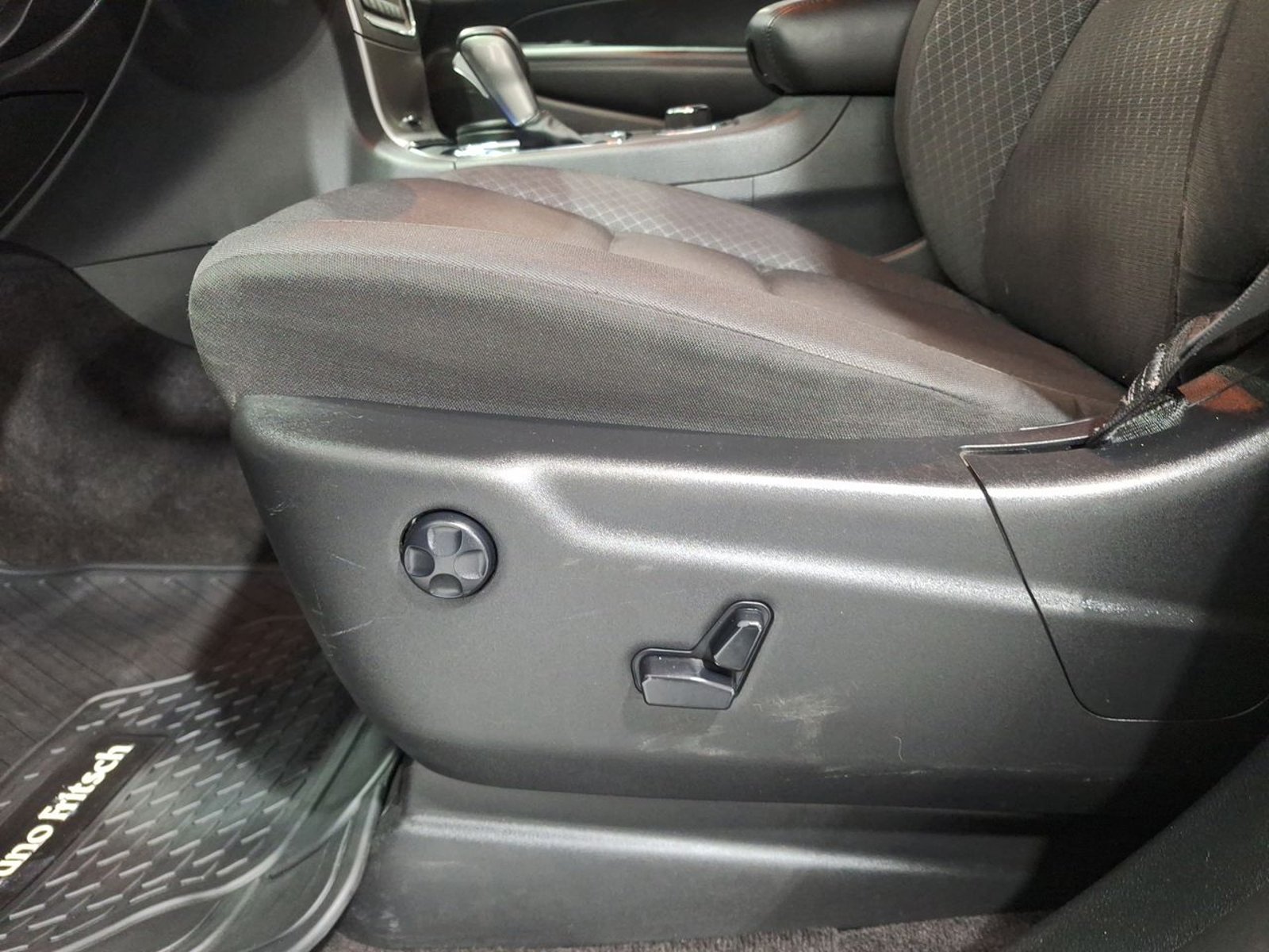 Jeep GRAND CHEROKEE LAREDO 4X4 3.6 AUT 2019 - Imagen 17 de 20