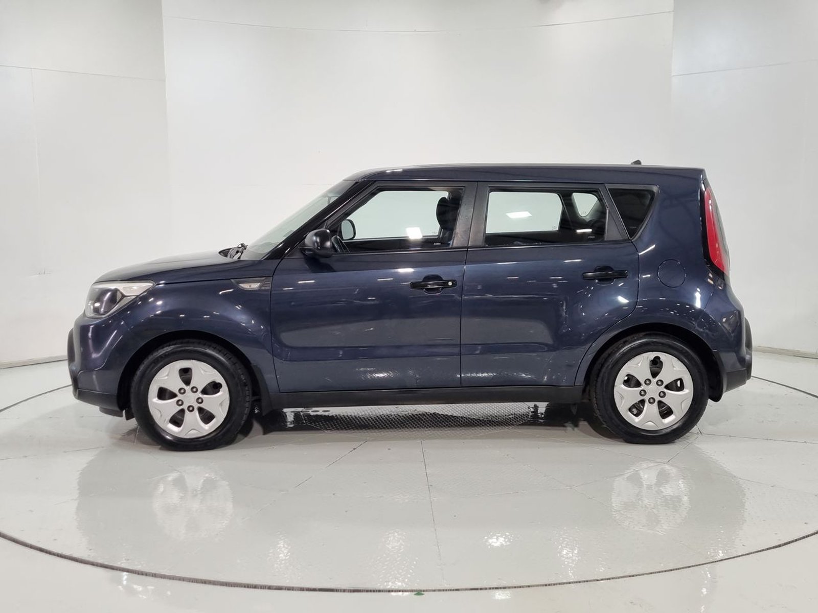 Kia SOUL LX 1.6 2016 - Imagen 5 de 20
