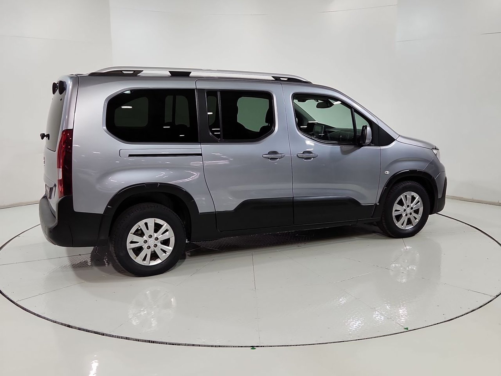 Peugeot RIFTER BLUE HDI 100 1.6 2020 - Imagen 12 de 20