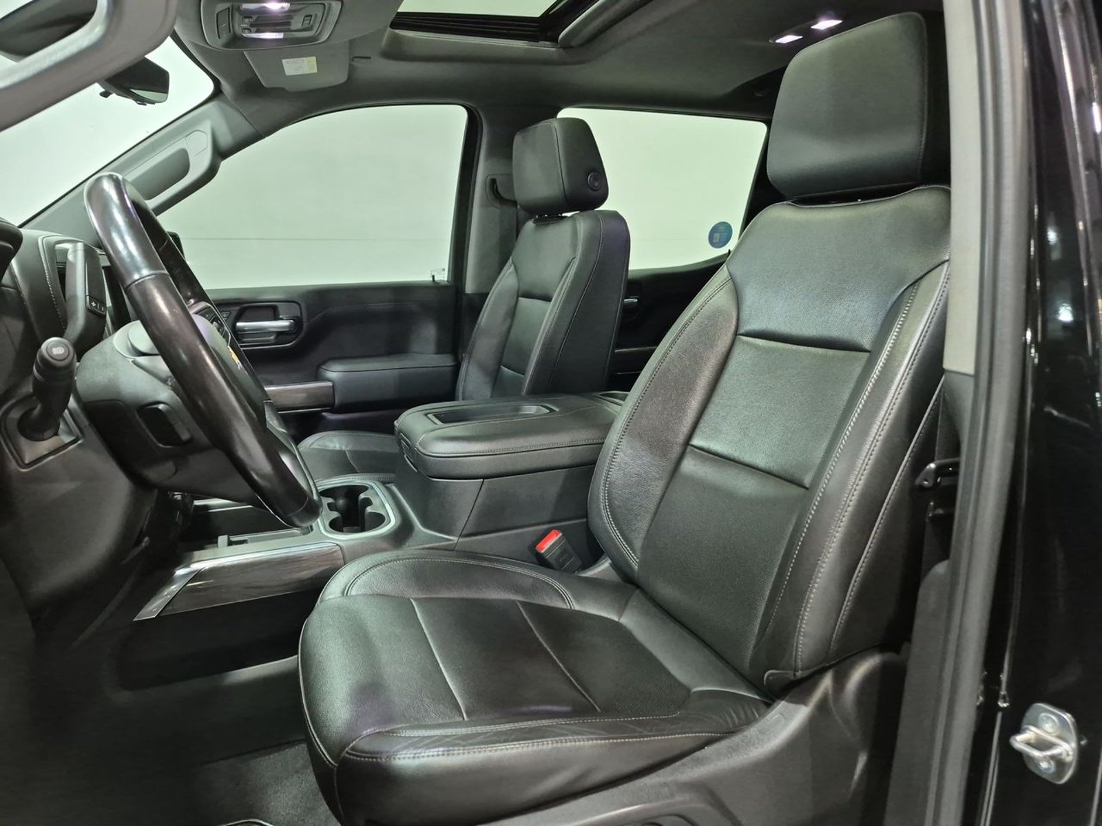 Chevrolet SILVERADO DCAB 4X4 SOHC 5.3 AUT 2020 - Imagen 18 de 20