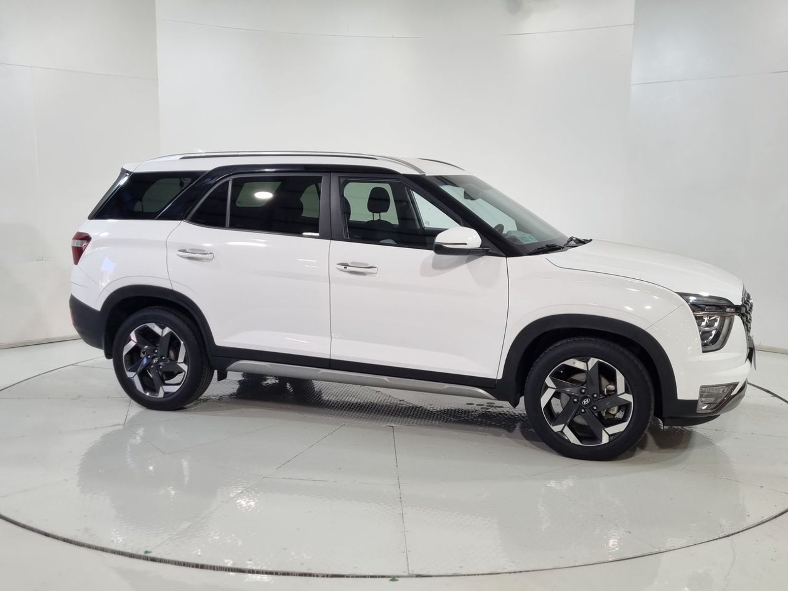 Hyundai CRETA GRAND MPI 2.0 AUT 2022 - Imagen 14 de 20