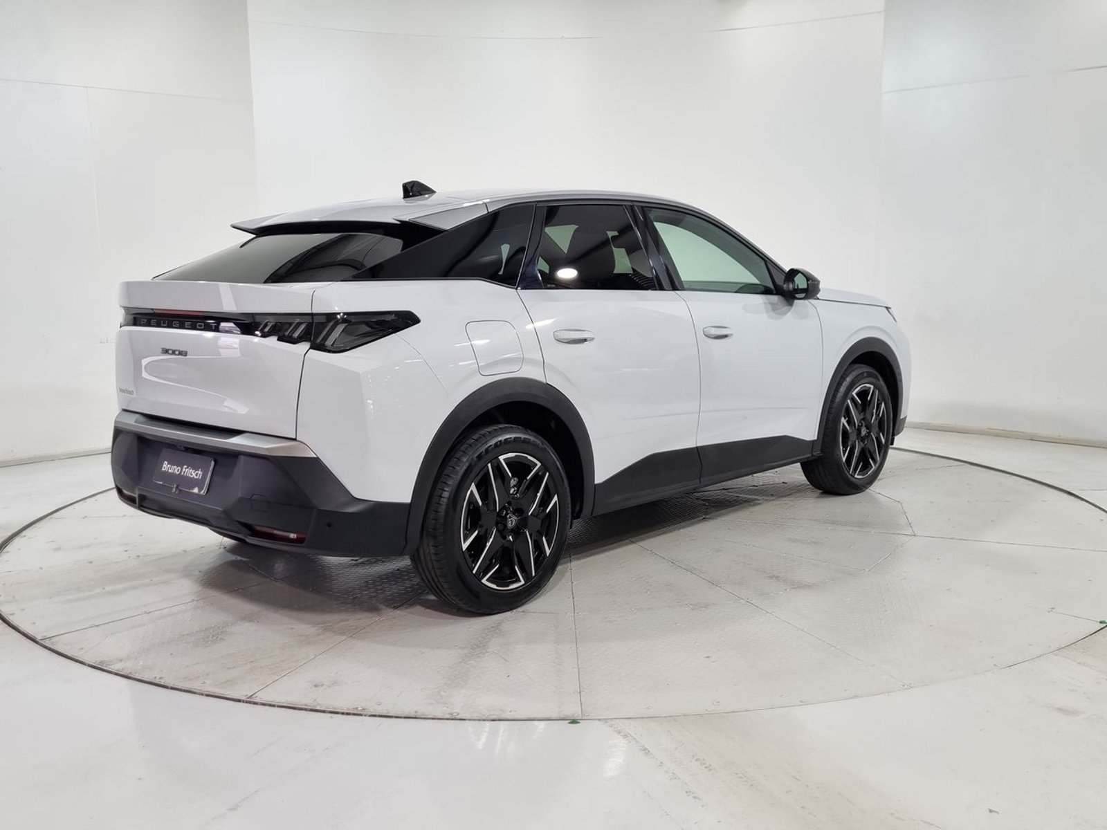 Peugeot 3008 PREMIER 1.2 AUT 2025 - Imagen 11 de 20
