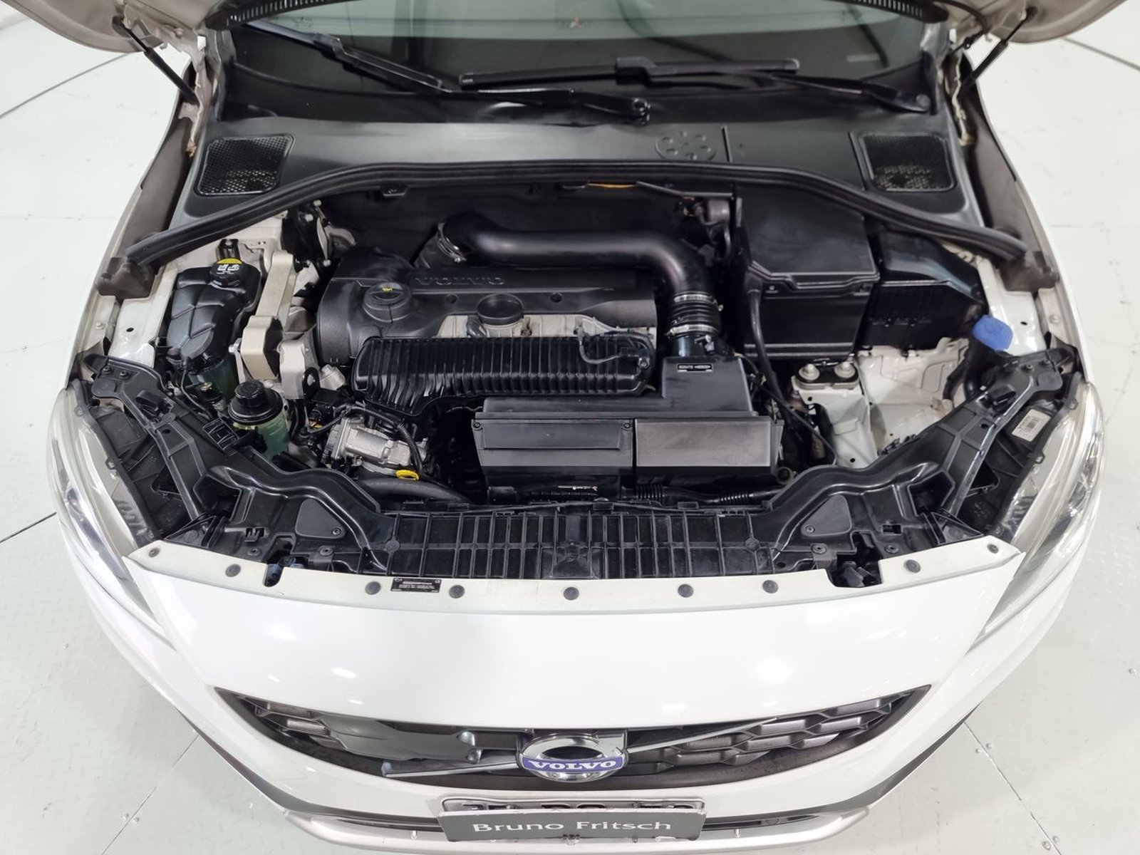 Volvo V60CC T5 AWD 2.5 2017 - Imagen 19 de 20