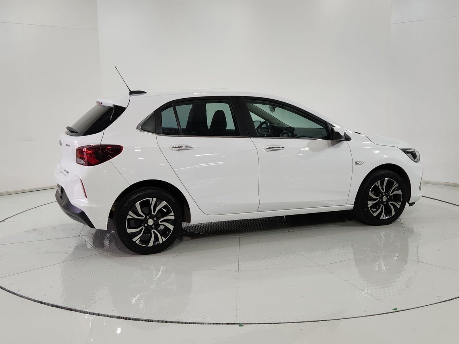 Chevrolet ONIX HB 4X2 1.0 AT 2023 - Imagen 12 de 20