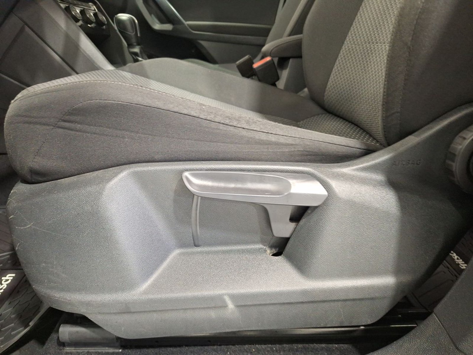 Volkswagen TIGUAN 1.4 AT 2021 - Imagen 17 de 20