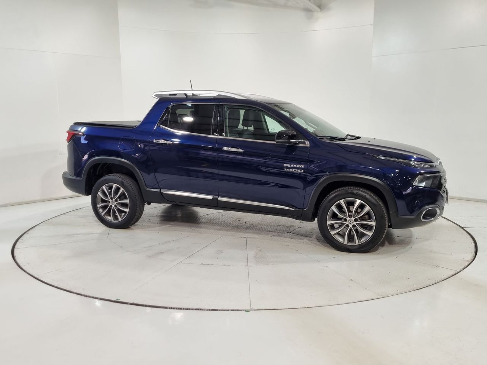 Ram 1000 LARAMIE 4X4 4P 2.0 AUT 2021 - Imagen 14 de 20