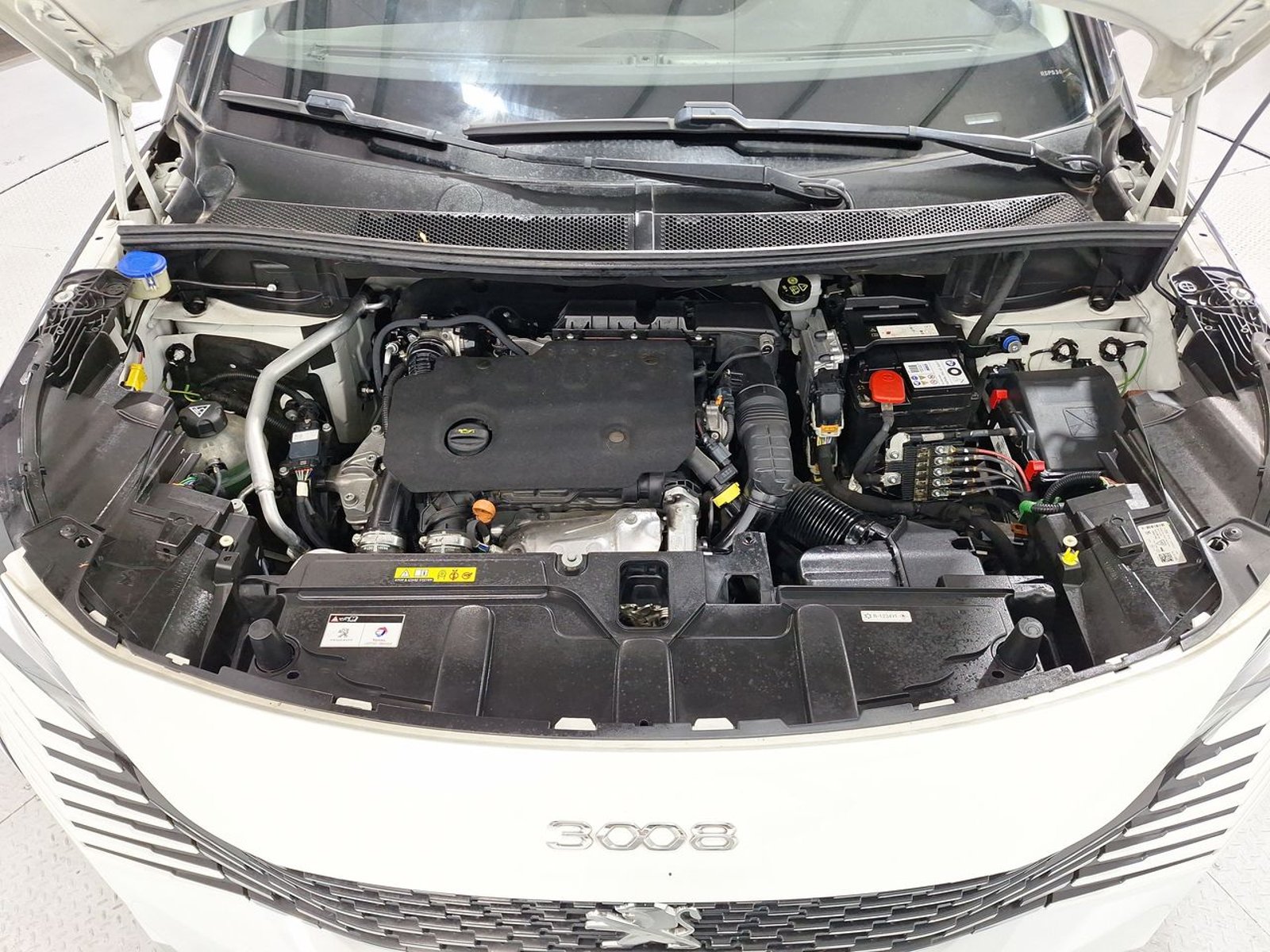 Peugeot 3008 BLUE HDI 130 EAT8 1.5 AUT 2022 - Imagen 15 de 20