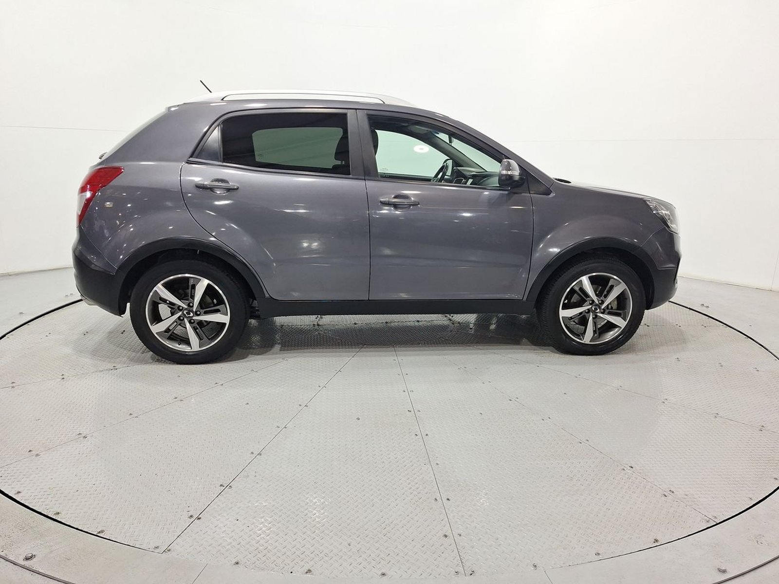 Ssangyong KORANDO 2.2 2019 - Imagen 10 de 20