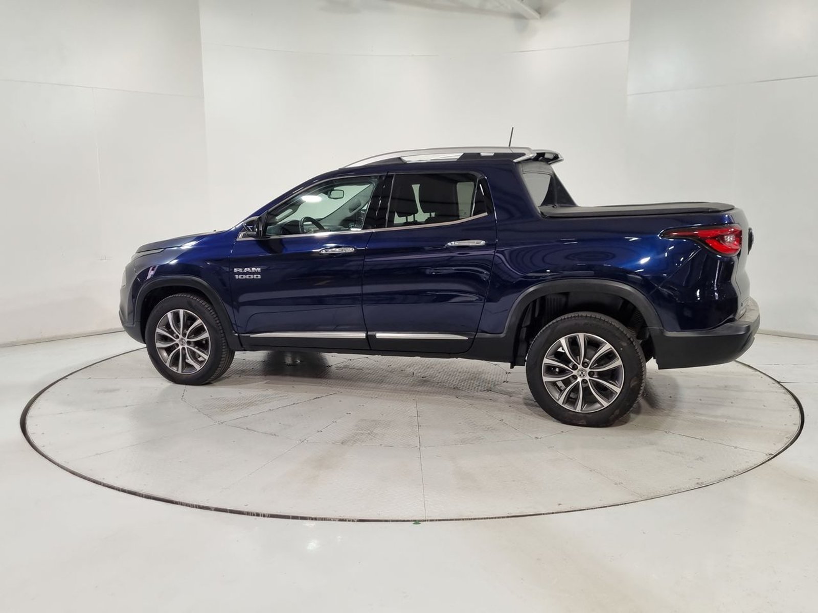 Ram 1000 LARAMIE 4X4 4P 2.0 AUT 2021 - Imagen 6 de 20