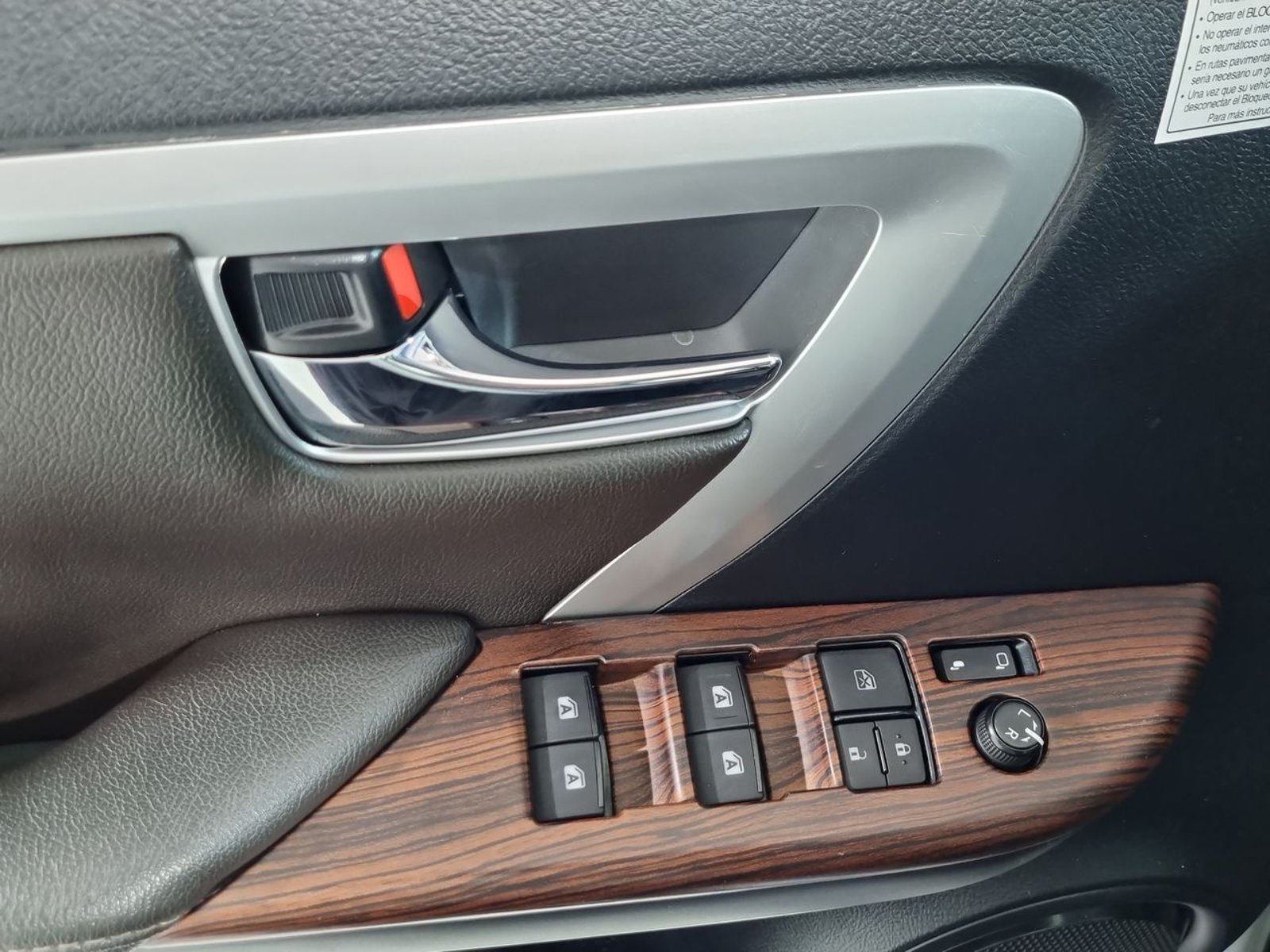 Toyota FORTUNER SRX 2.7 AUT 2020 - Imagen 20 de 20