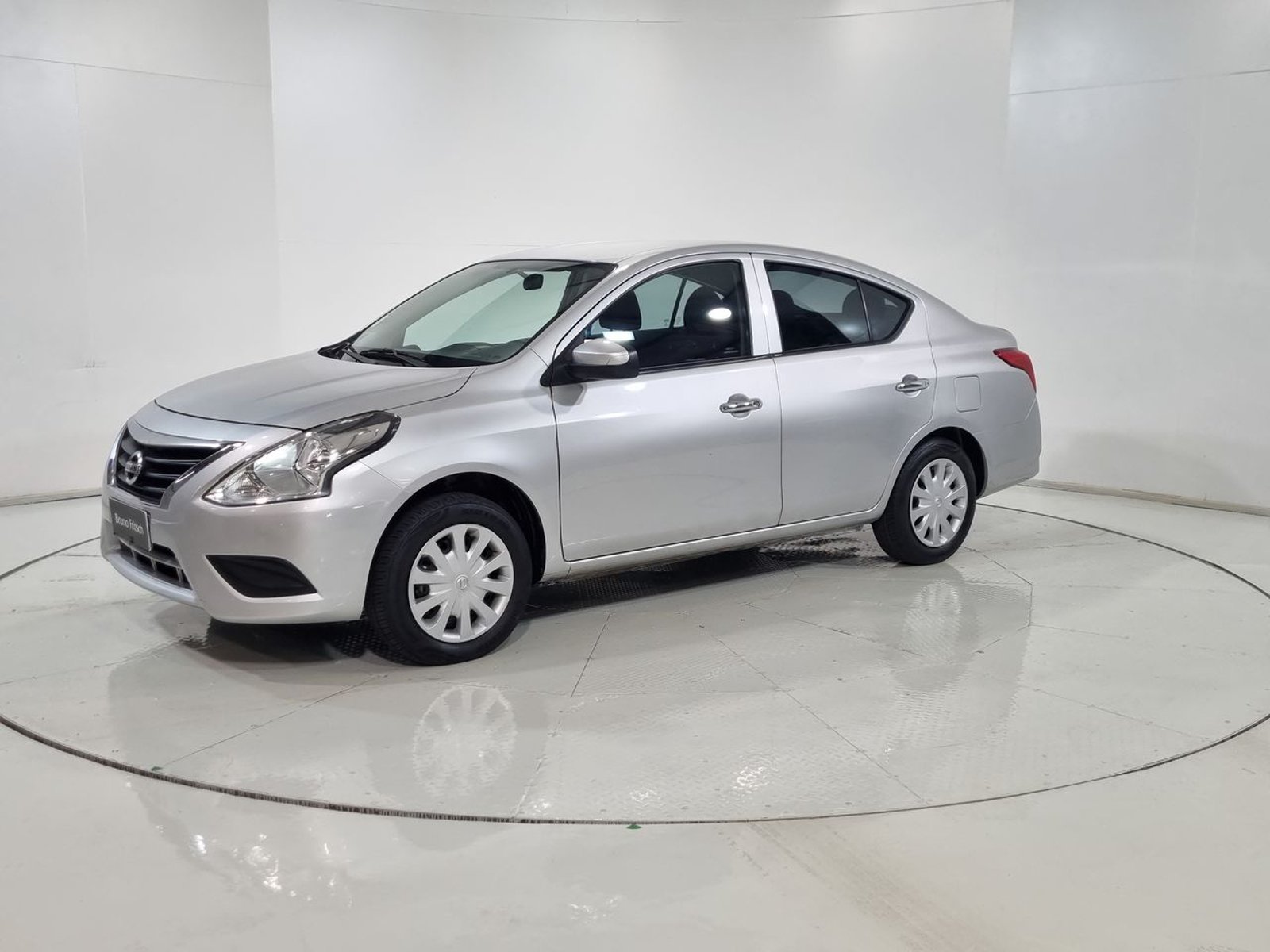 Nissan VERSA SEDAN 1.6 2019 - Imagen 3 de 20