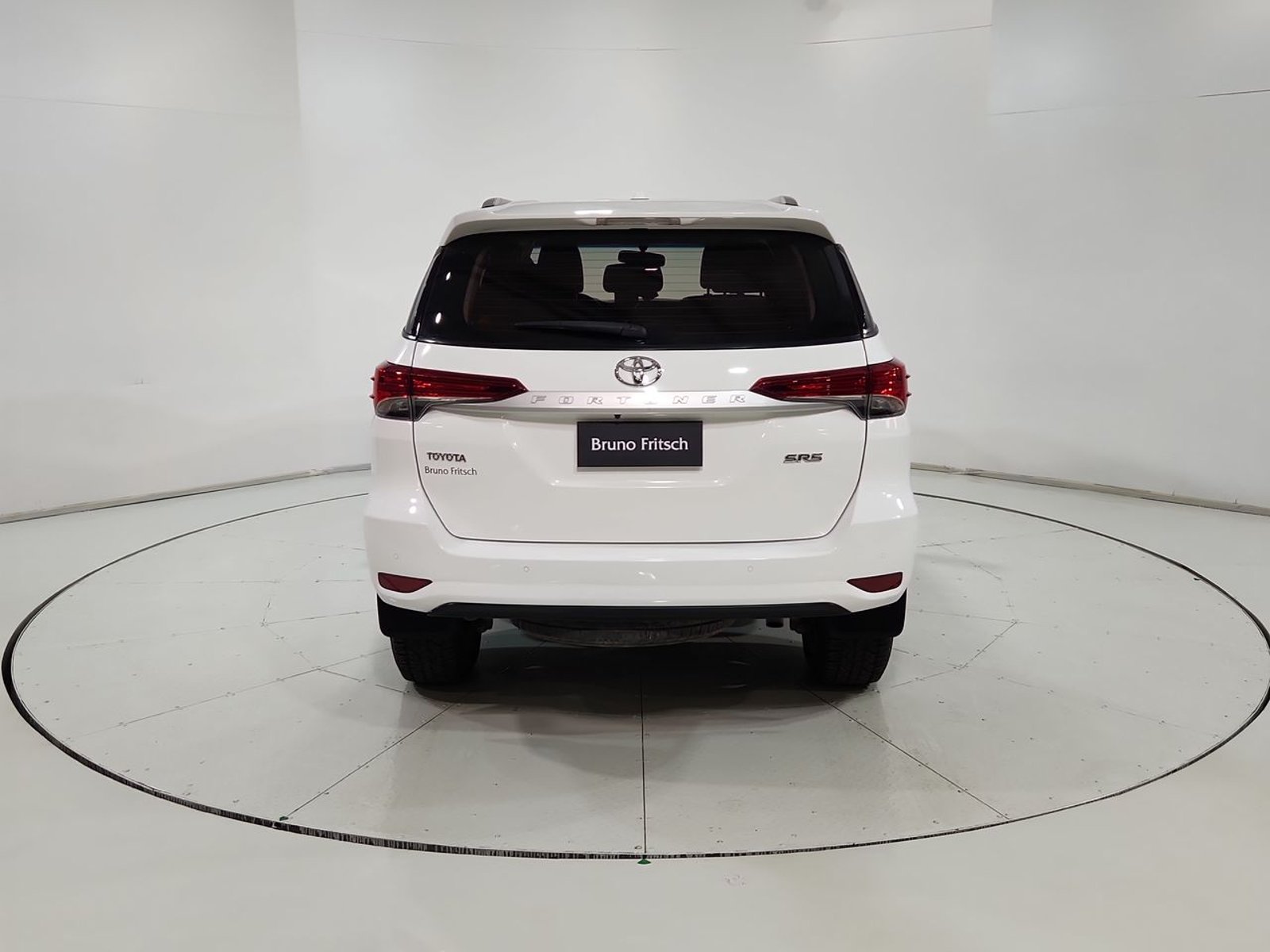 Toyota FORTUNER SRV 2.7 AUT 2022 - Imagen 9 de 20