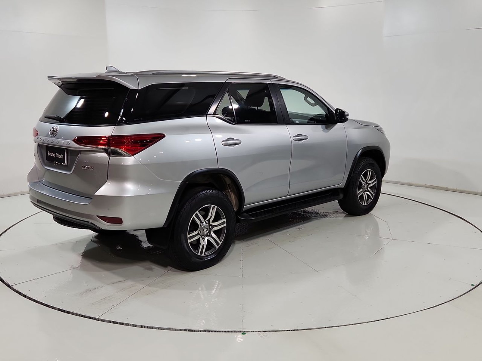 Toyota FORTUNER 2.7 2022 - Imagen 11 de 20