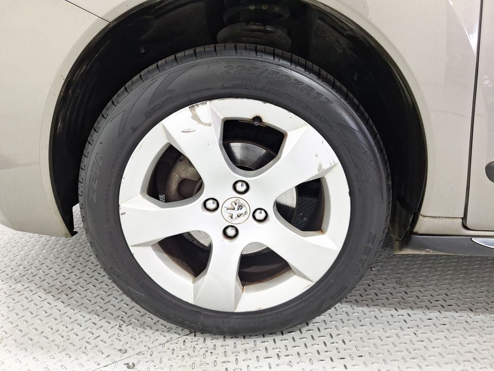 Peugeot 3008 ACTIVE HDI FULL 1.6 2013 - Imagen 14 de 20