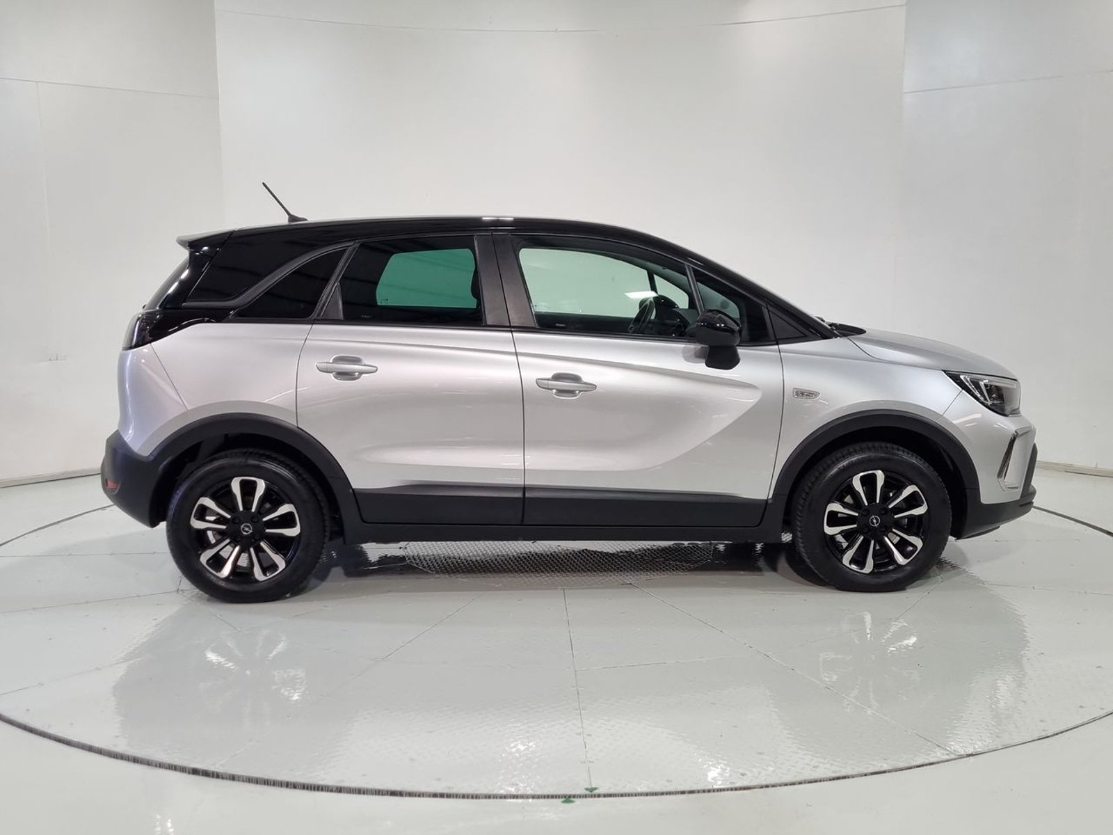 Opel CROSSLAND 110 1.2 2024 - Imagen 13 de 20