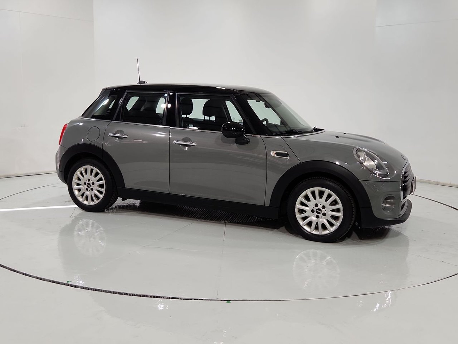 Mini COOPER F55 COOPER PEPPER HB 1.5 2016 - Imagen 14 de 20