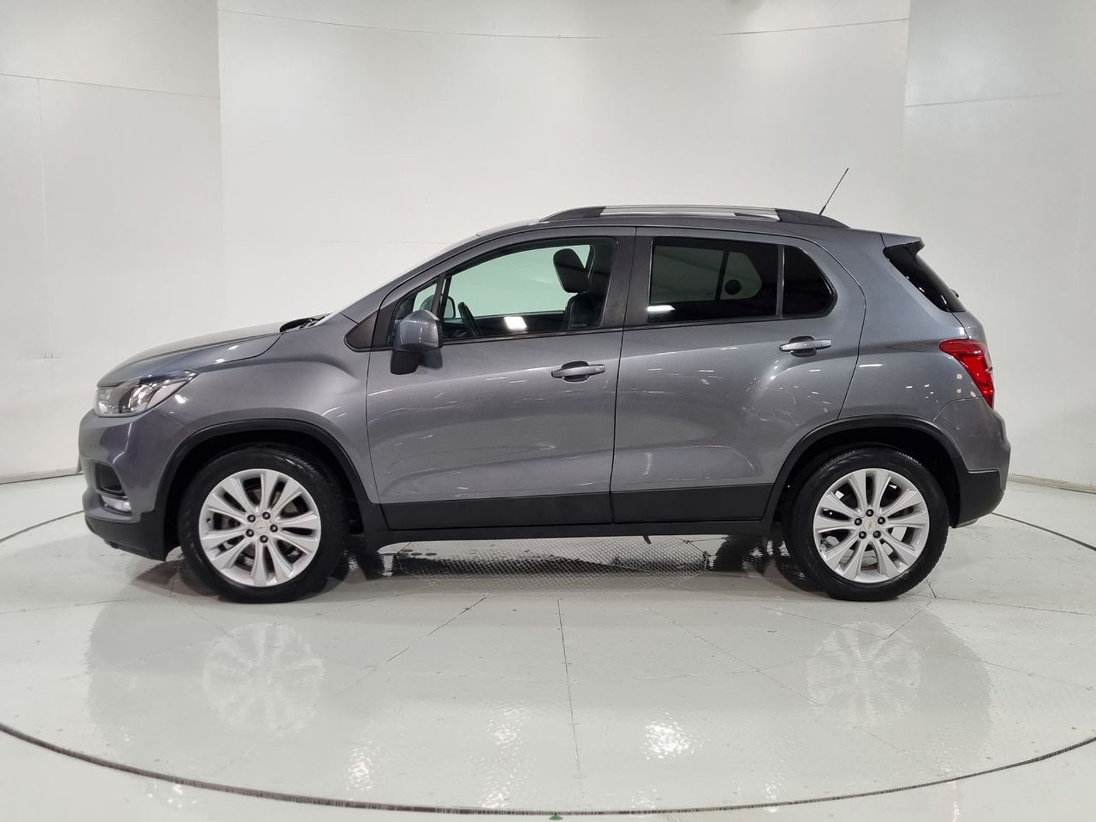 Chevrolet TRACKER II FWD 1,8 2020 - Imagen 5 de 20