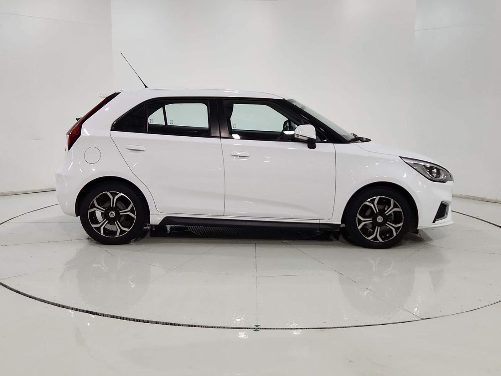 Mg 3 HATCH BACK 1.5 2023 - Imagen 13 de 20