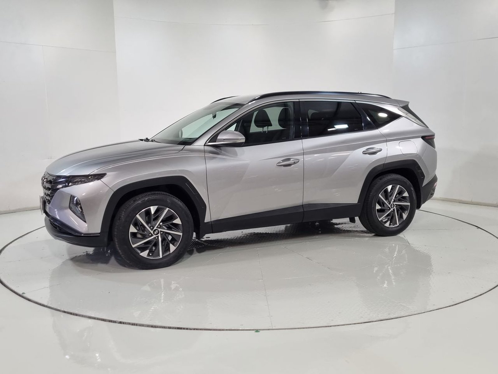 Hyundai TUCSON NX4 2.0 AUT 2023 - Imagen 4 de 20