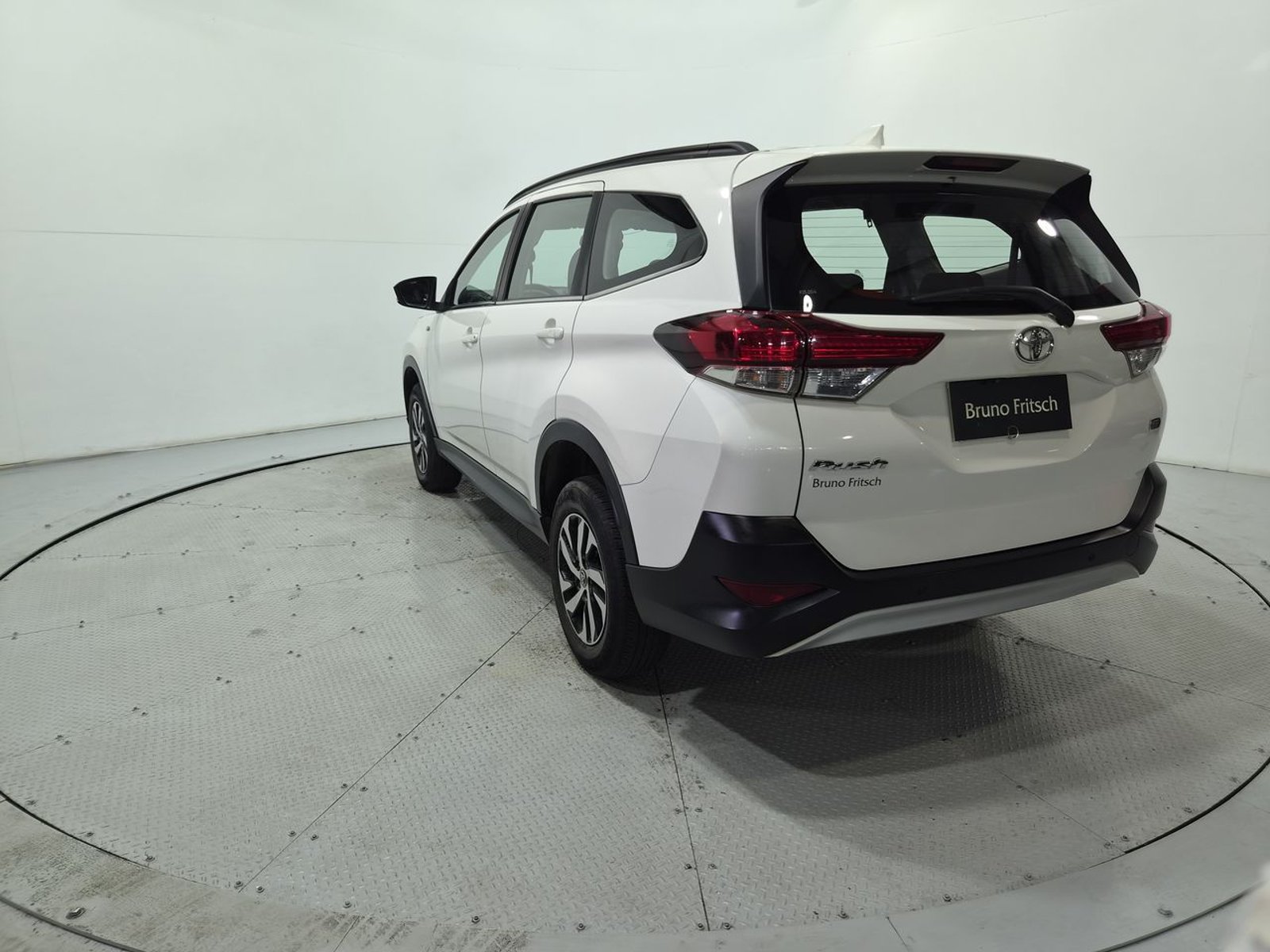 Toyota RUSH XLI 1.5 AUT 2021 - Imagen 6 de 20