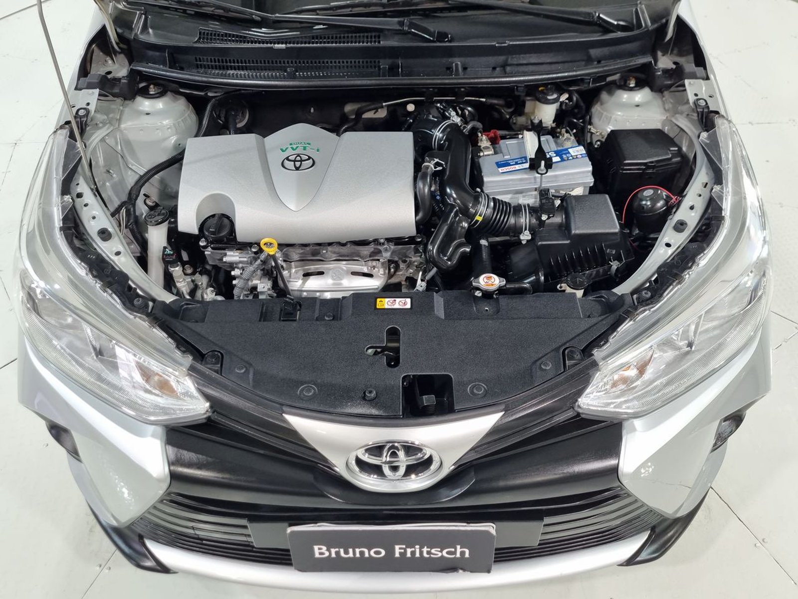Toyota YARIS SEDAN OTTO 1.5 2023 - Imagen 19 de 20