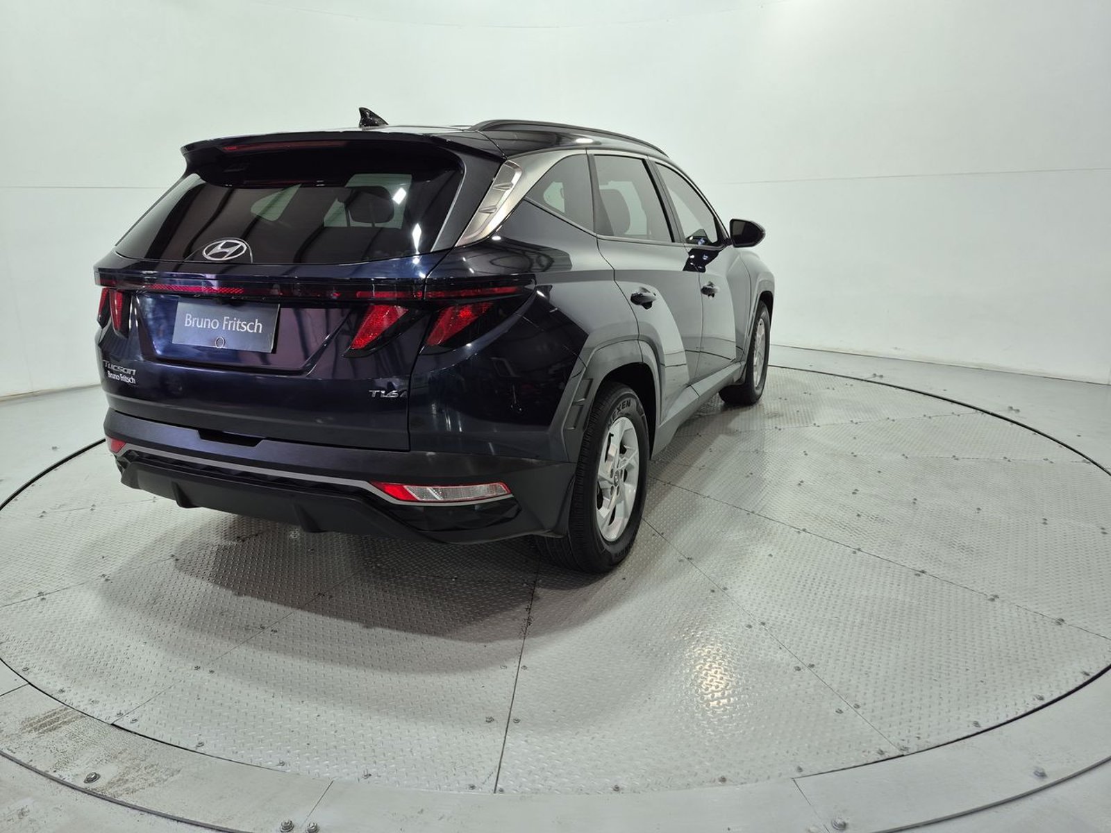 Hyundai TUCSON NX4 1.6 AUT 2022 - Imagen 8 de 20