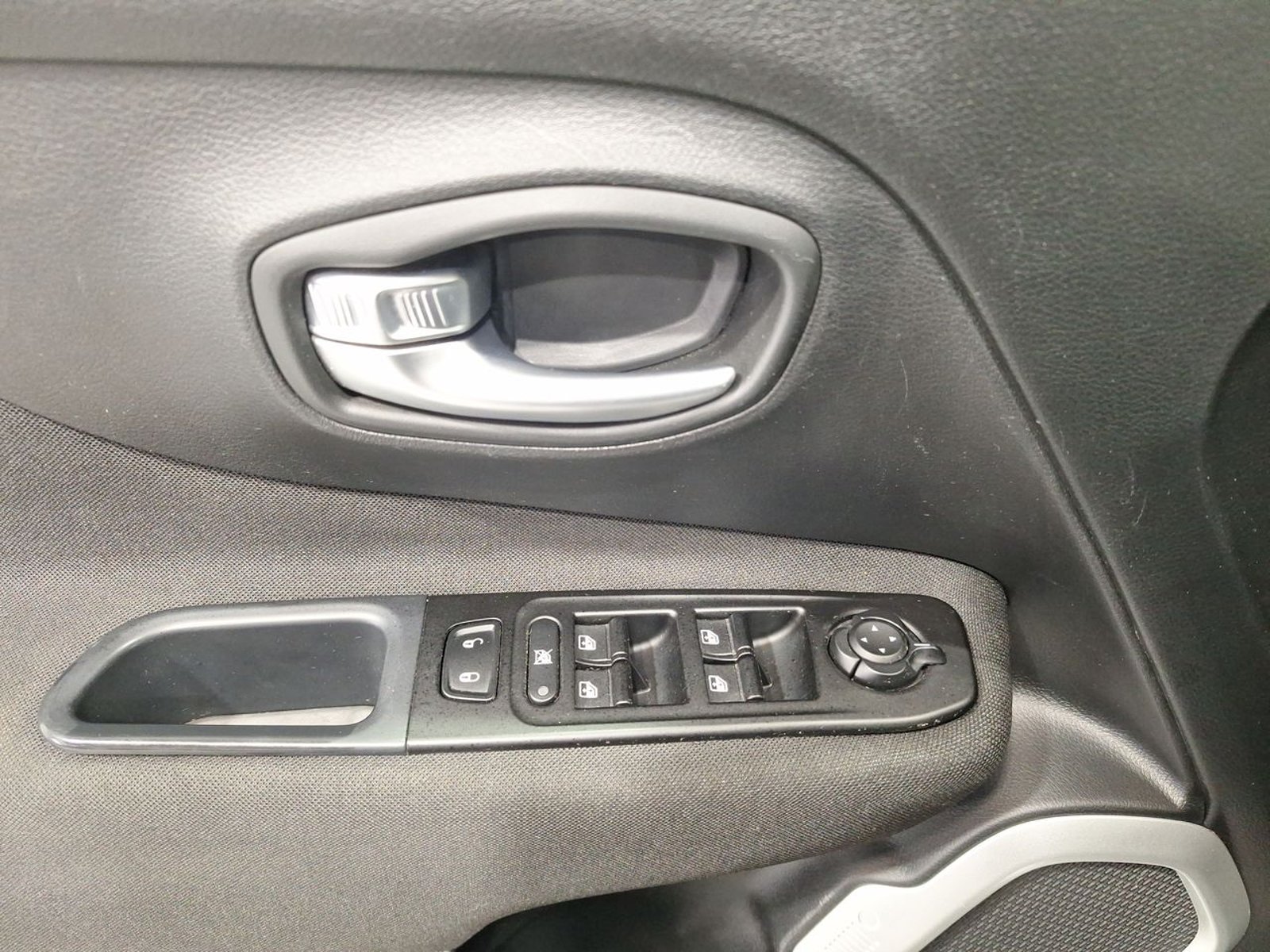 Jeep RENEGADE SPORT 1.7 2021 - Imagen 16 de 20
