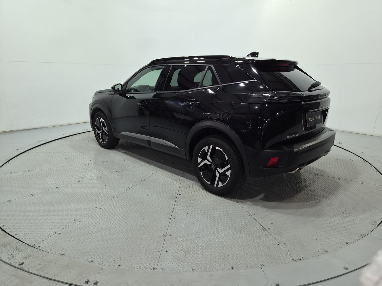 Peugeot 2008 ALLURE 130 1.2 2024 - Imagen 5 de 20