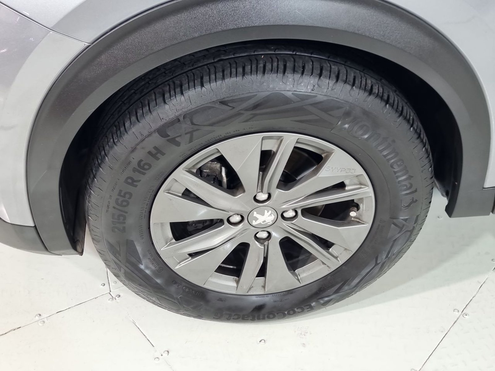 Peugeot 2008 PURETECH 130 4X2 1.2 2023 - Imagen 18 de 20